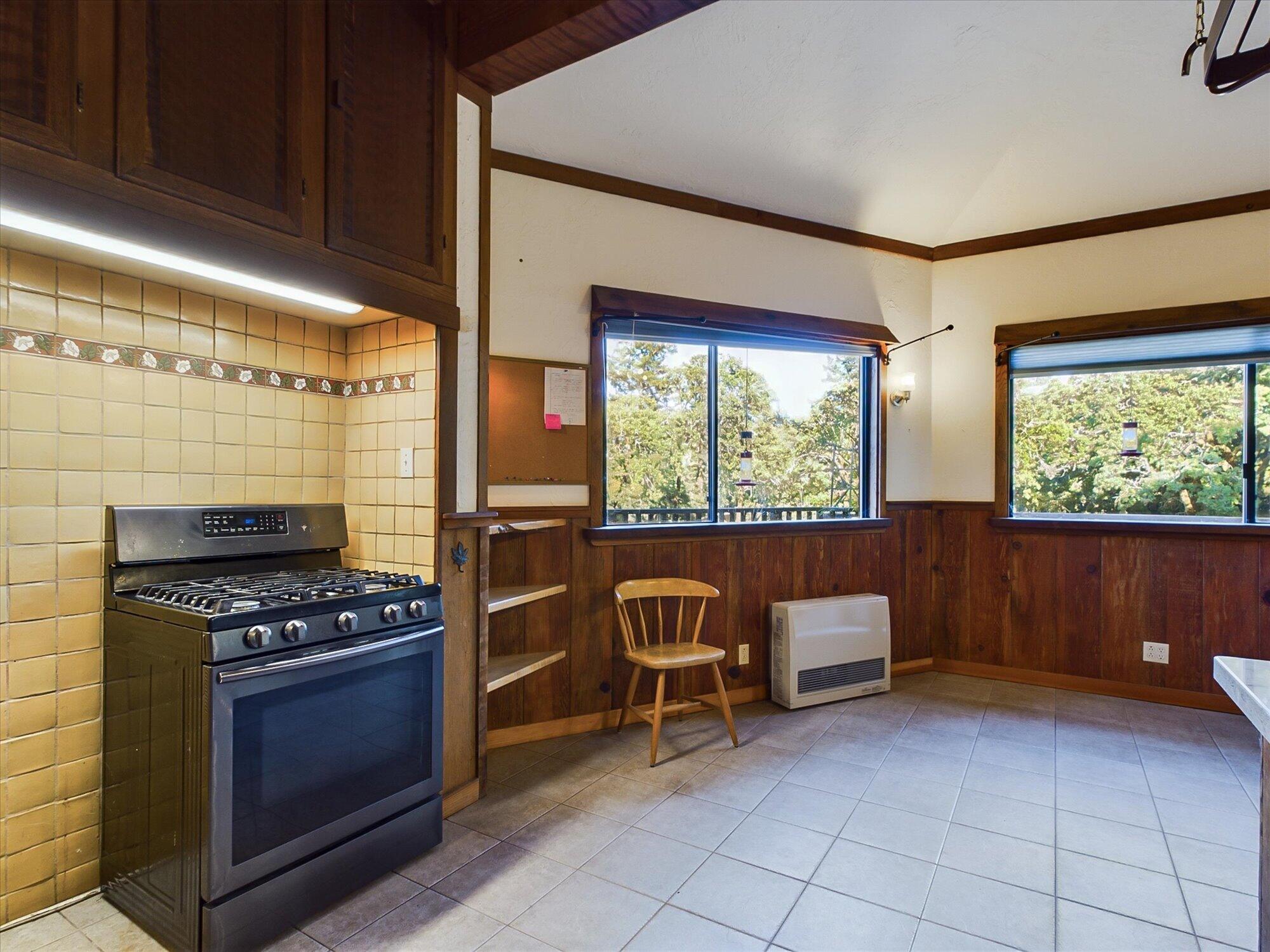 3830 Thomas Road