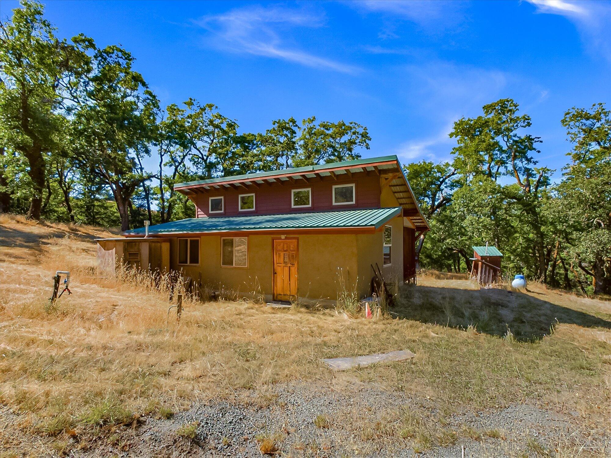 3830 Thomas Road