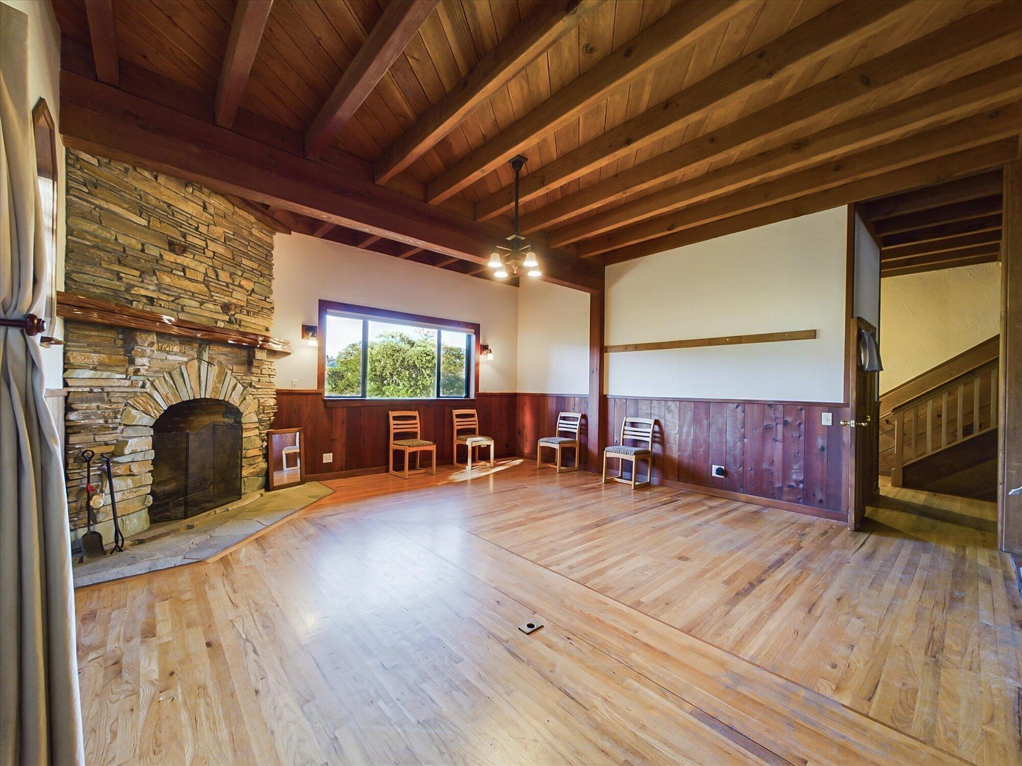 3830 Thomas Road