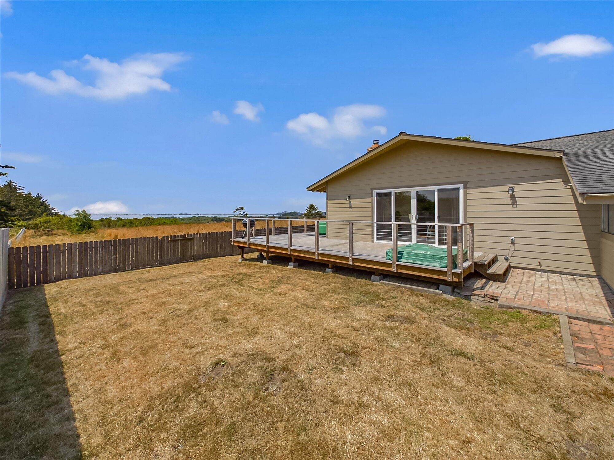 1025 Barview Court