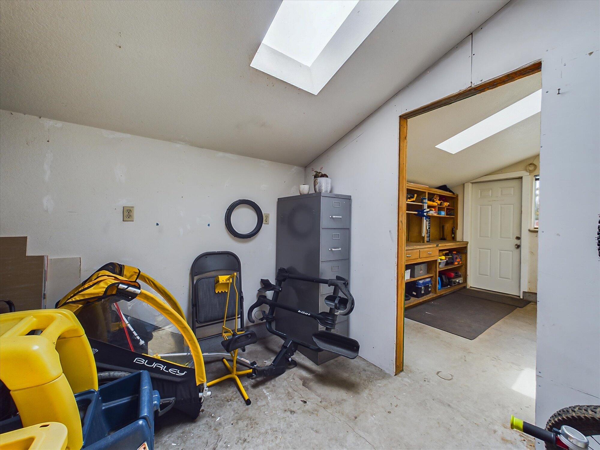 1025 Barview Court