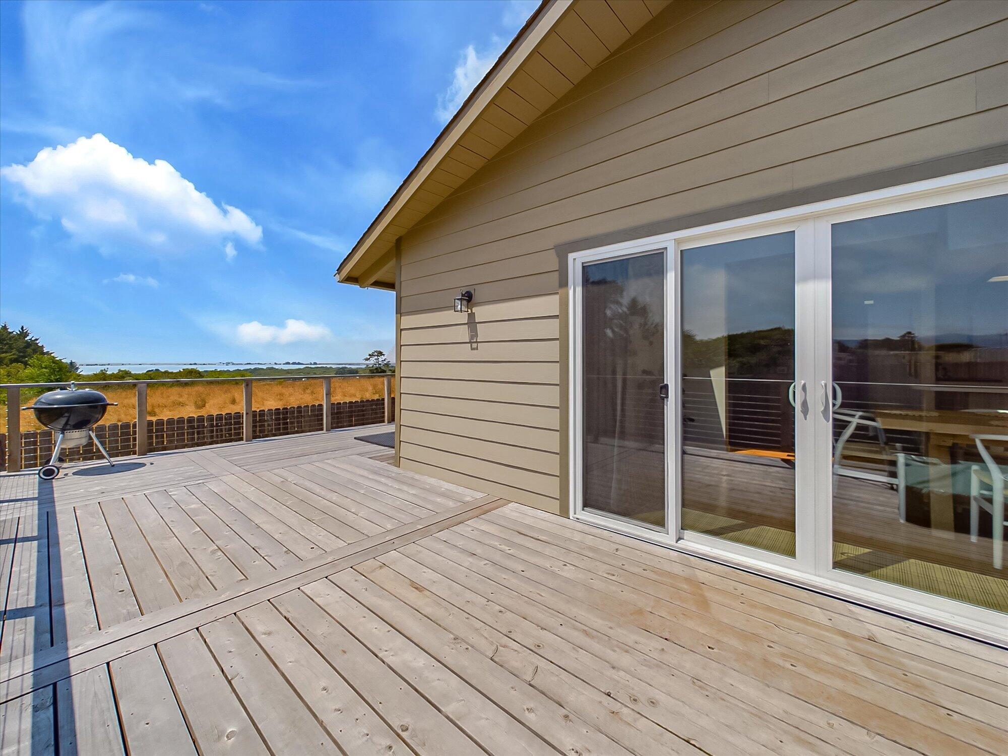 1025 Barview Court