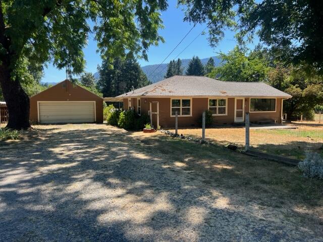 226 Oak Lane
