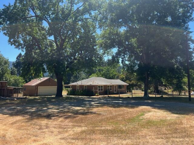 226 Oak Lane