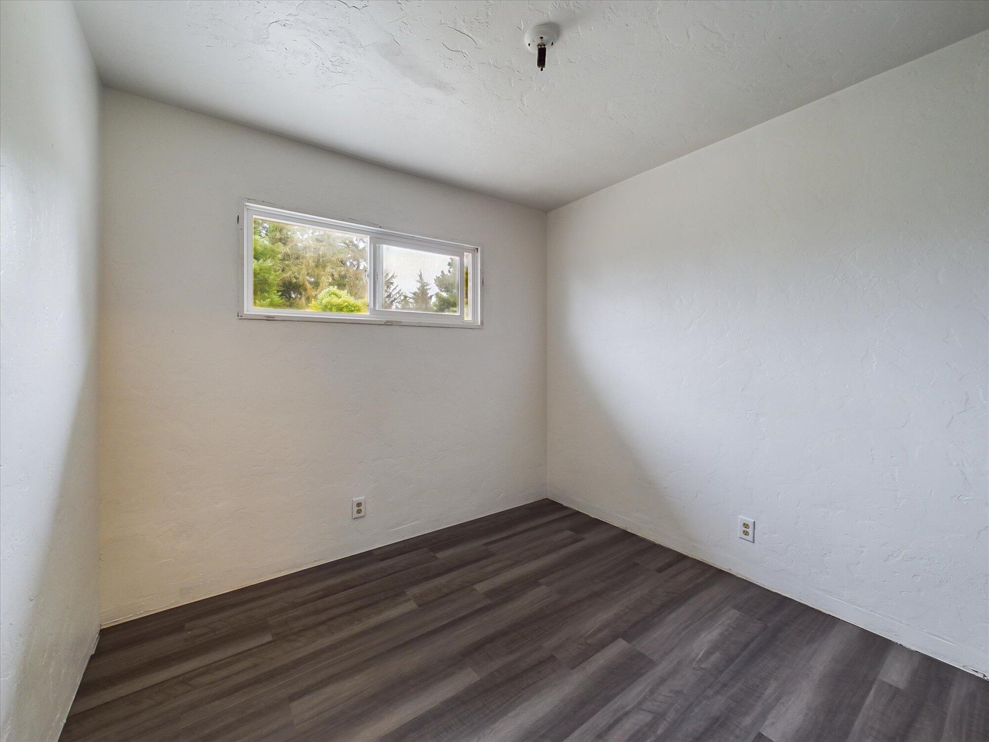 2475 Donna Drive