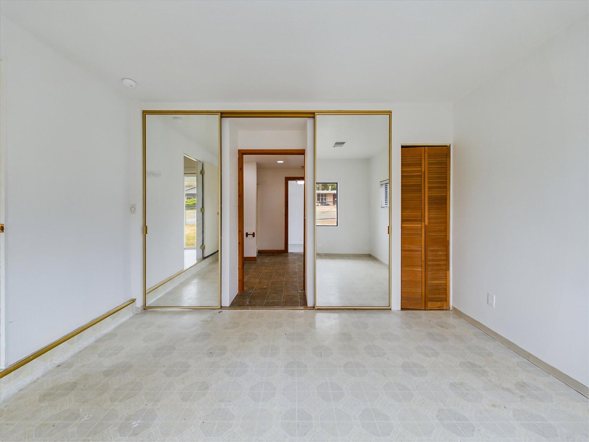 2475 Donna Drive
