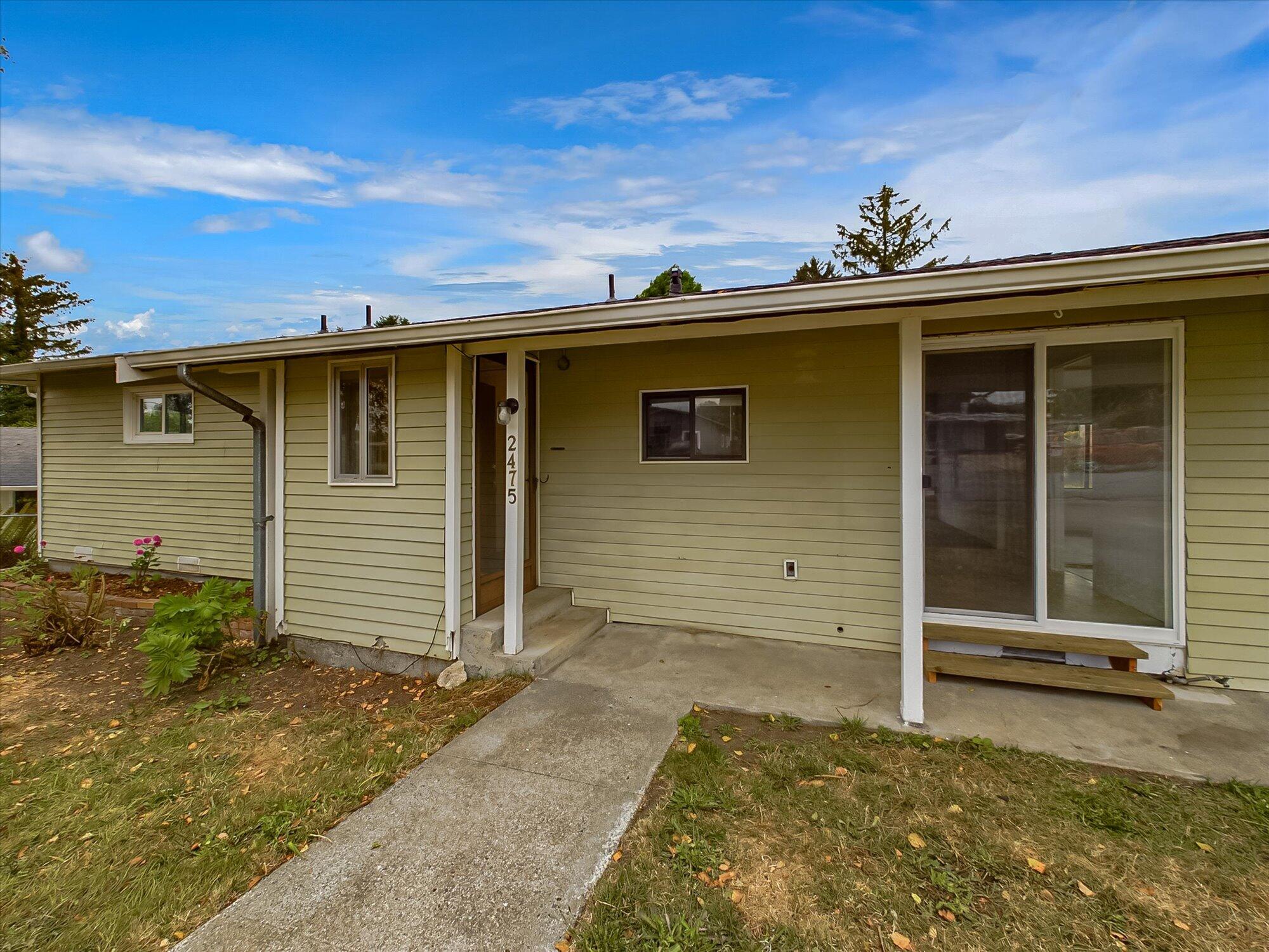 2475 Donna Drive
