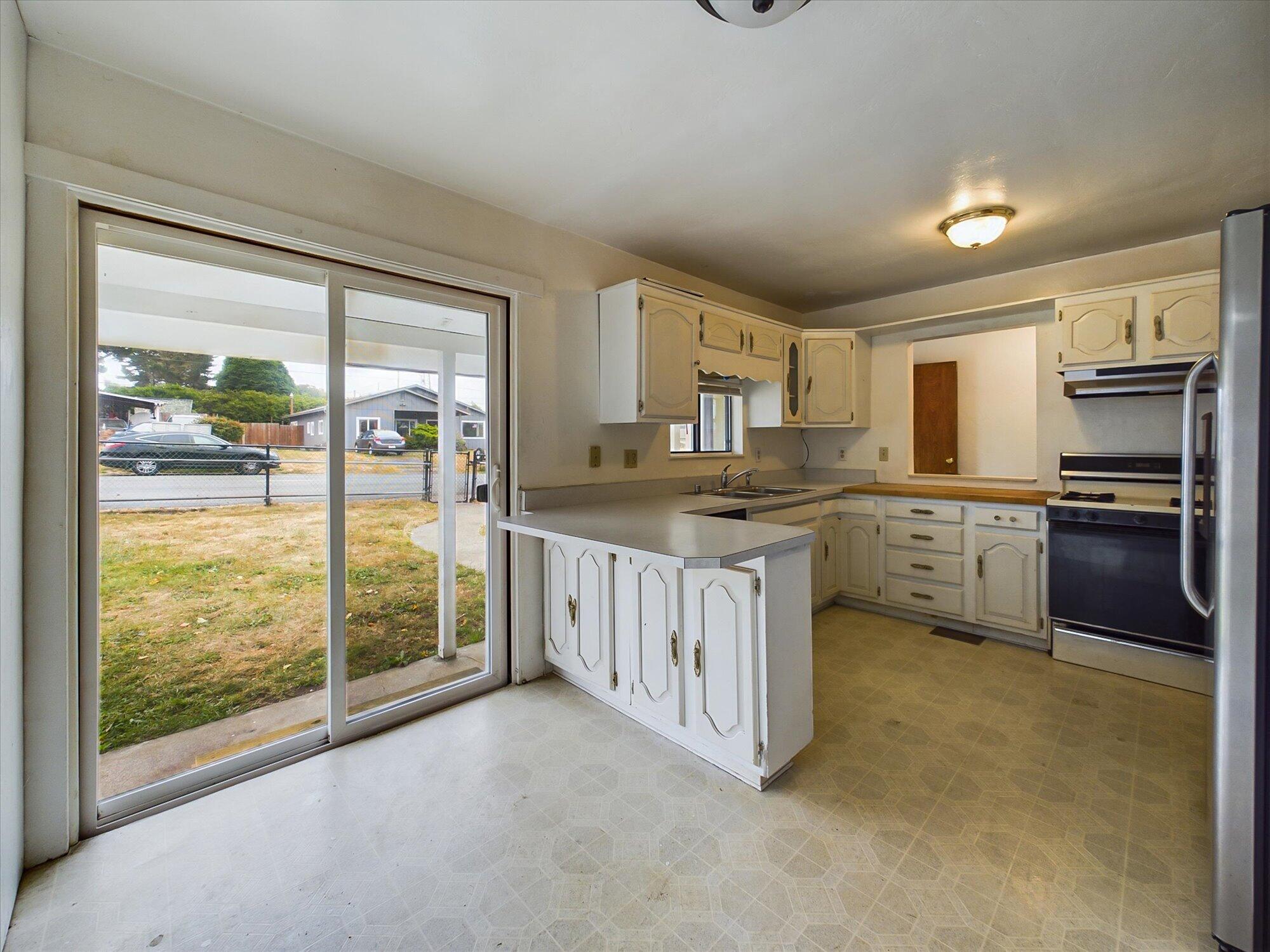 2475 Donna Drive