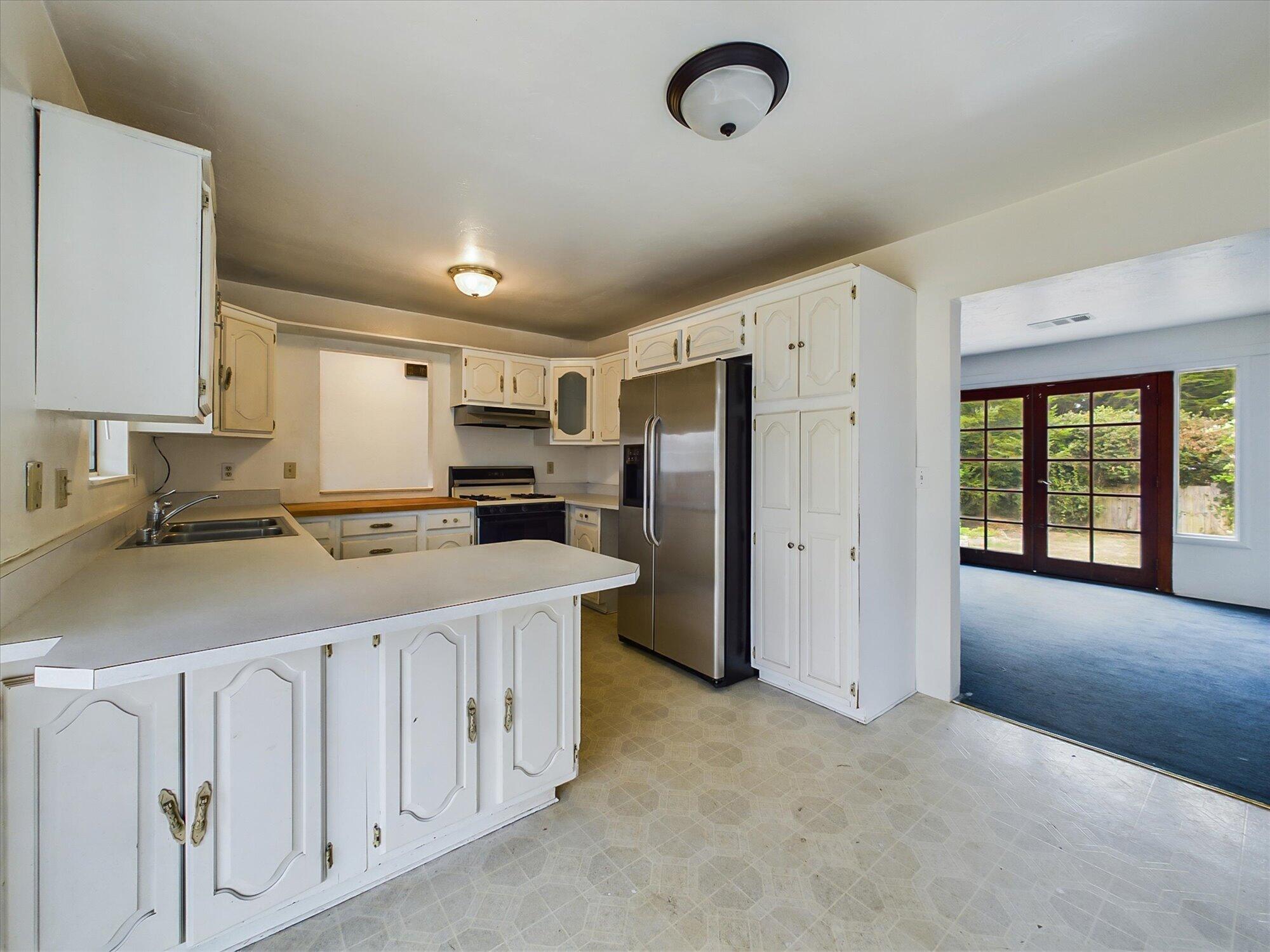 2475 Donna Drive