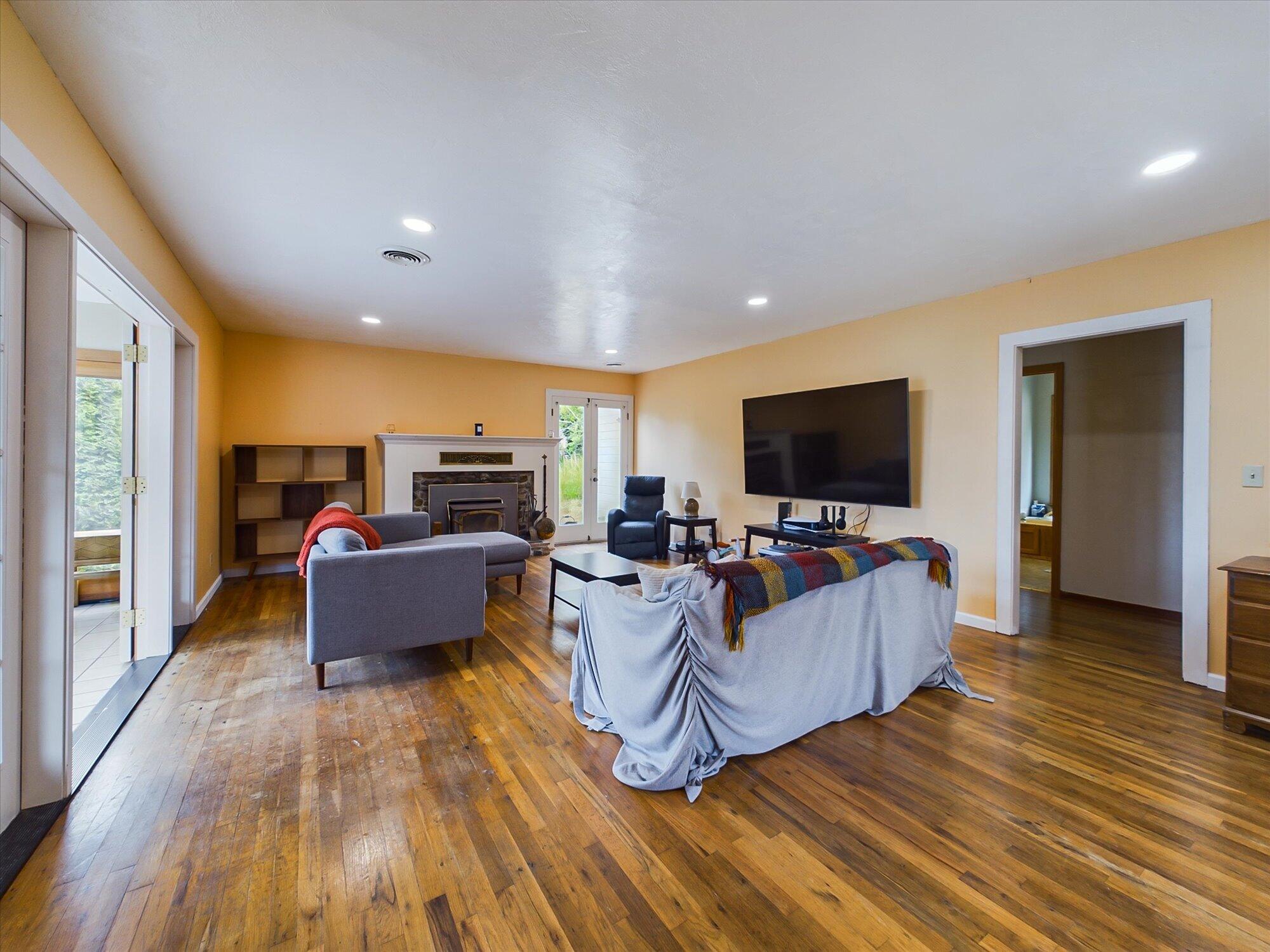 1472 Christian Ridge Road