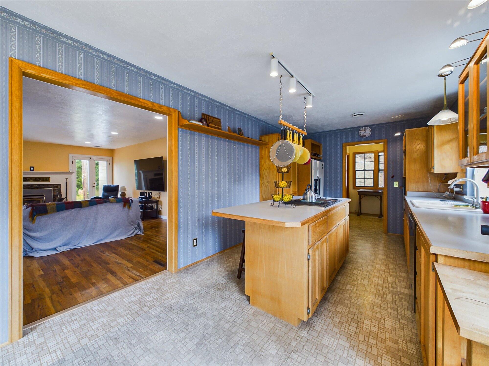 1472 Christian Ridge Road
