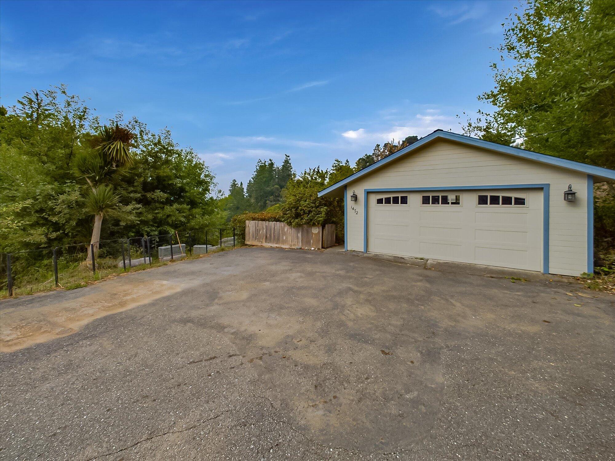 1472 Christian Ridge Road