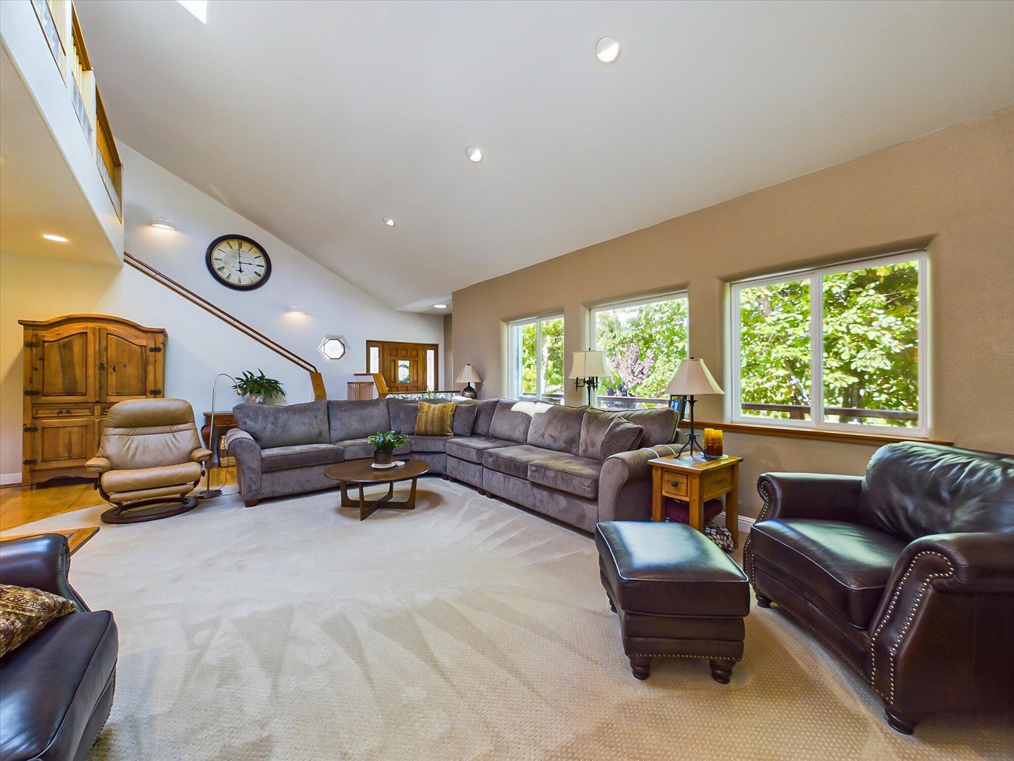 128 Harnden Lane