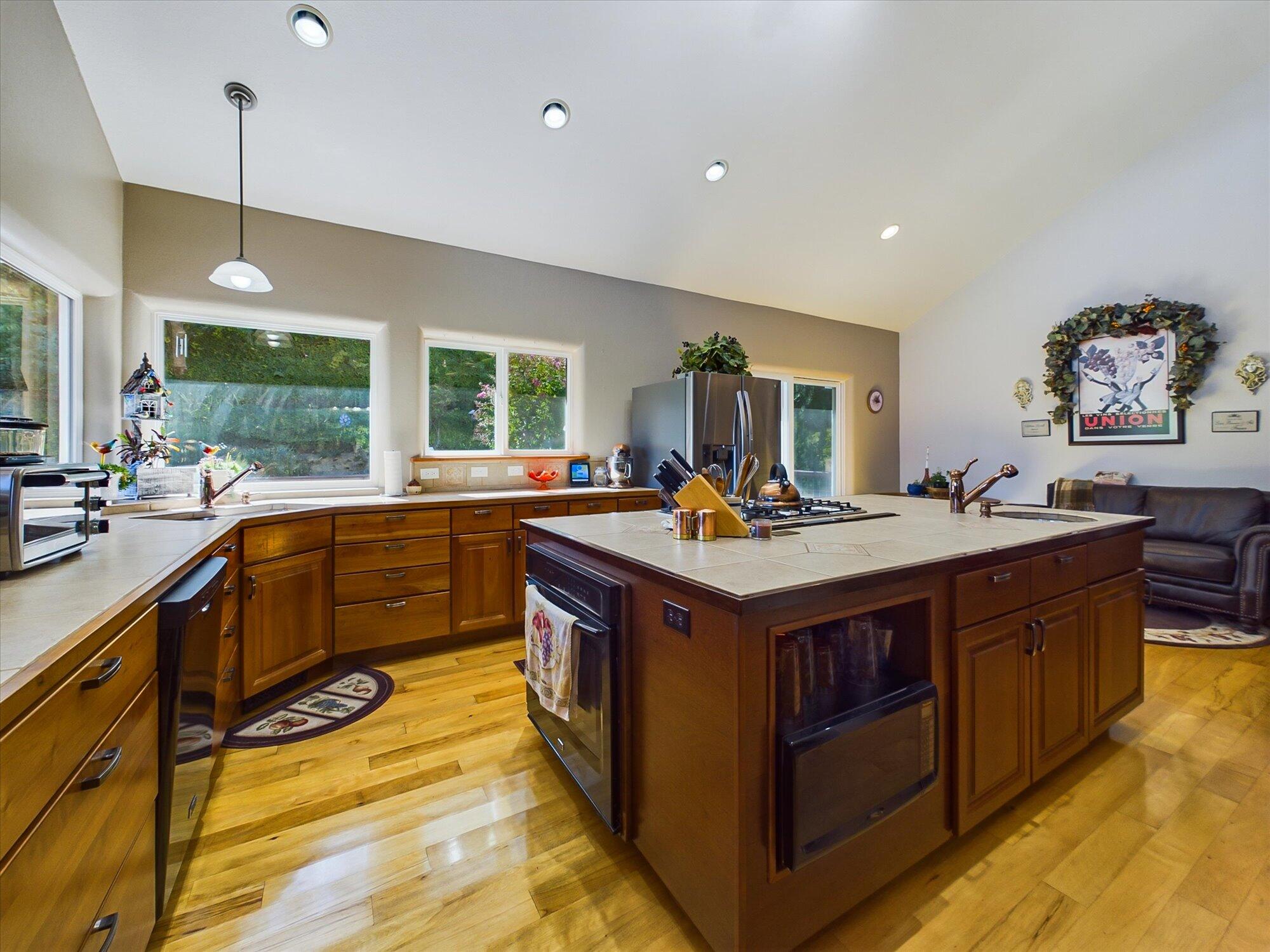 128 Harnden Lane