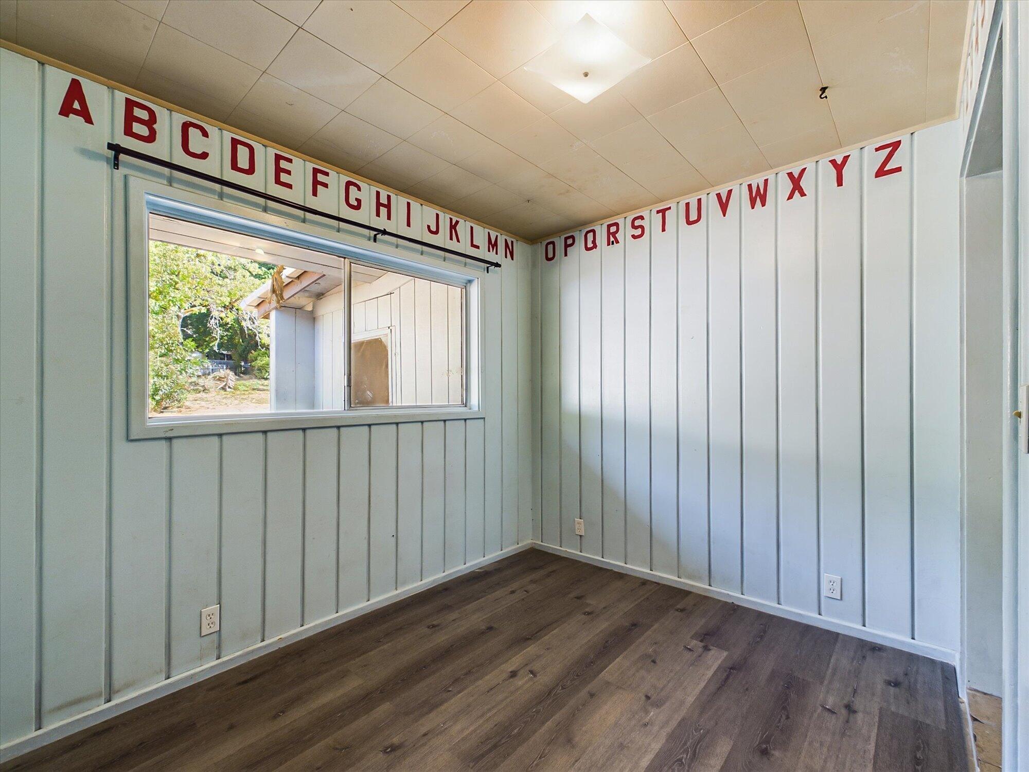 2160 Salyer Loop Road