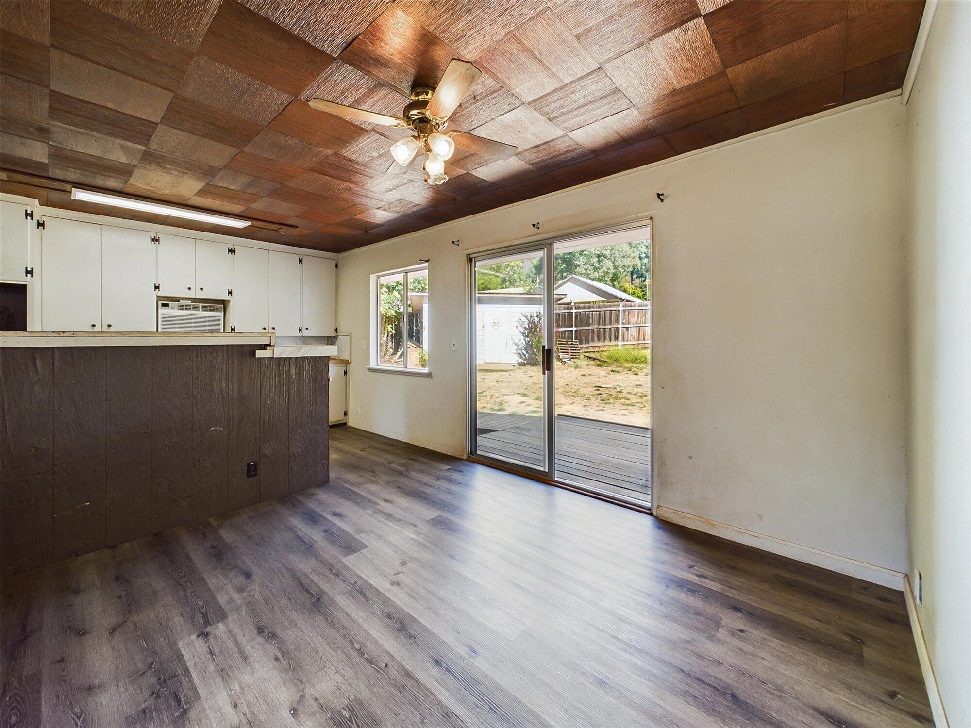 2160 Salyer Loop Road