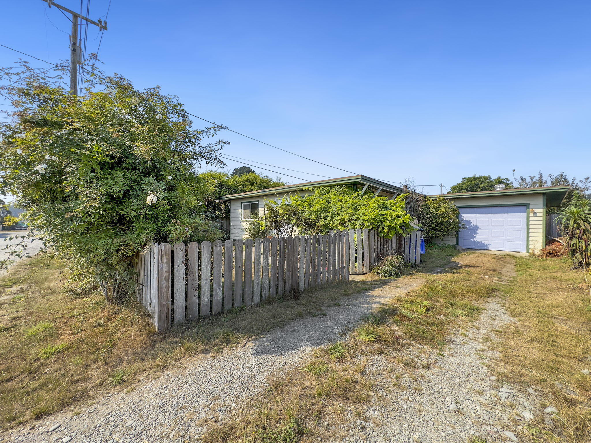753 Wolf Road, McKinleyville