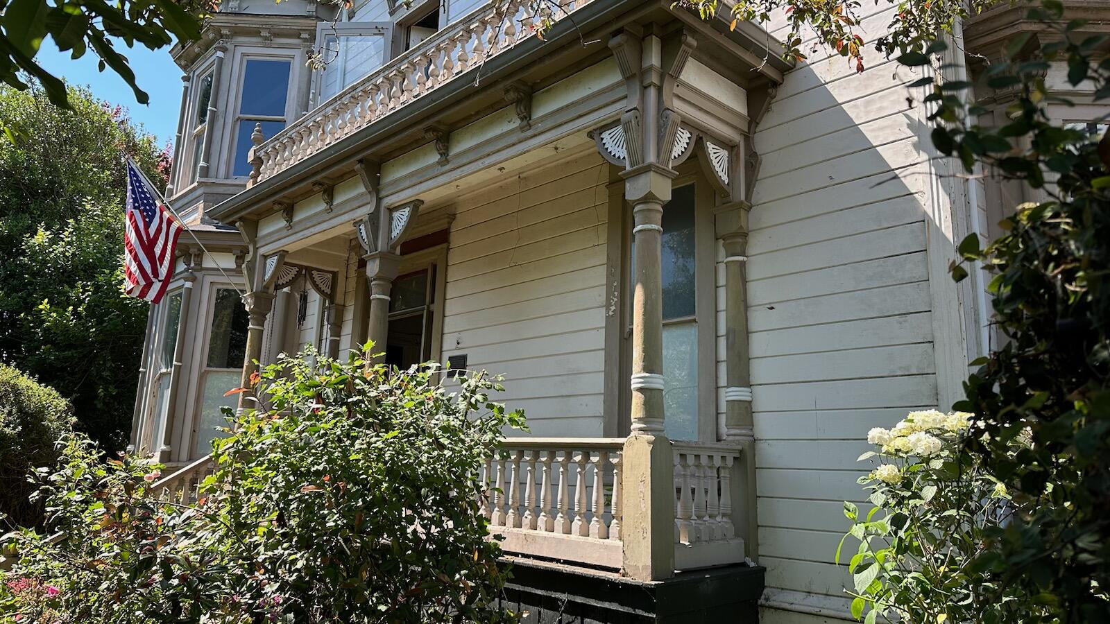820 9th Street