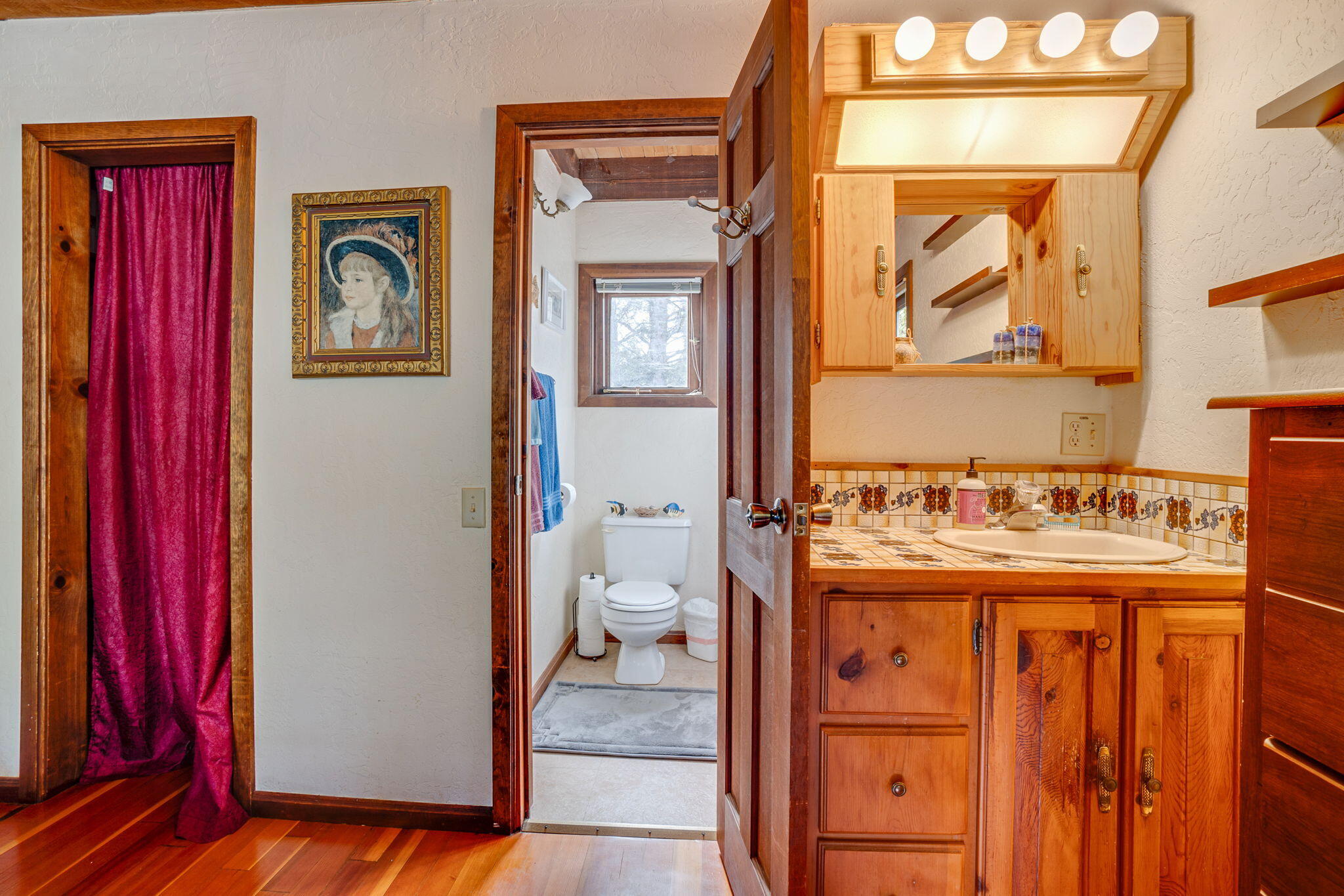 2557 Skyline Drive