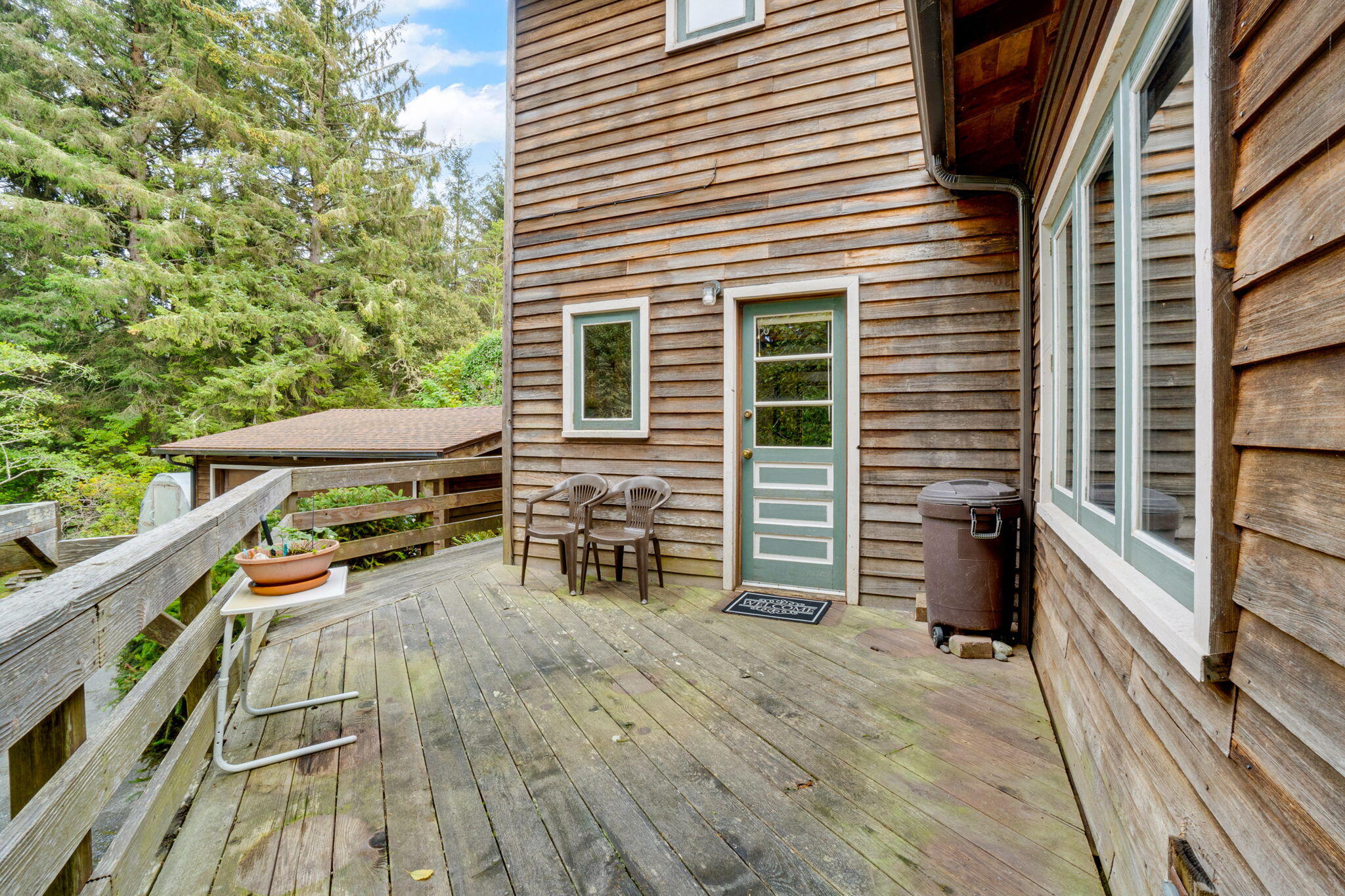 2557 Skyline Drive