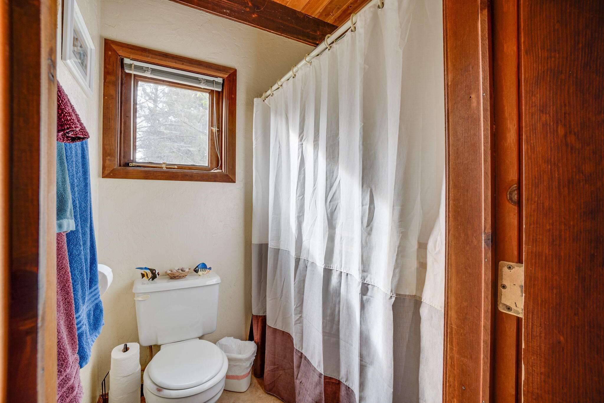 2557 Skyline Drive