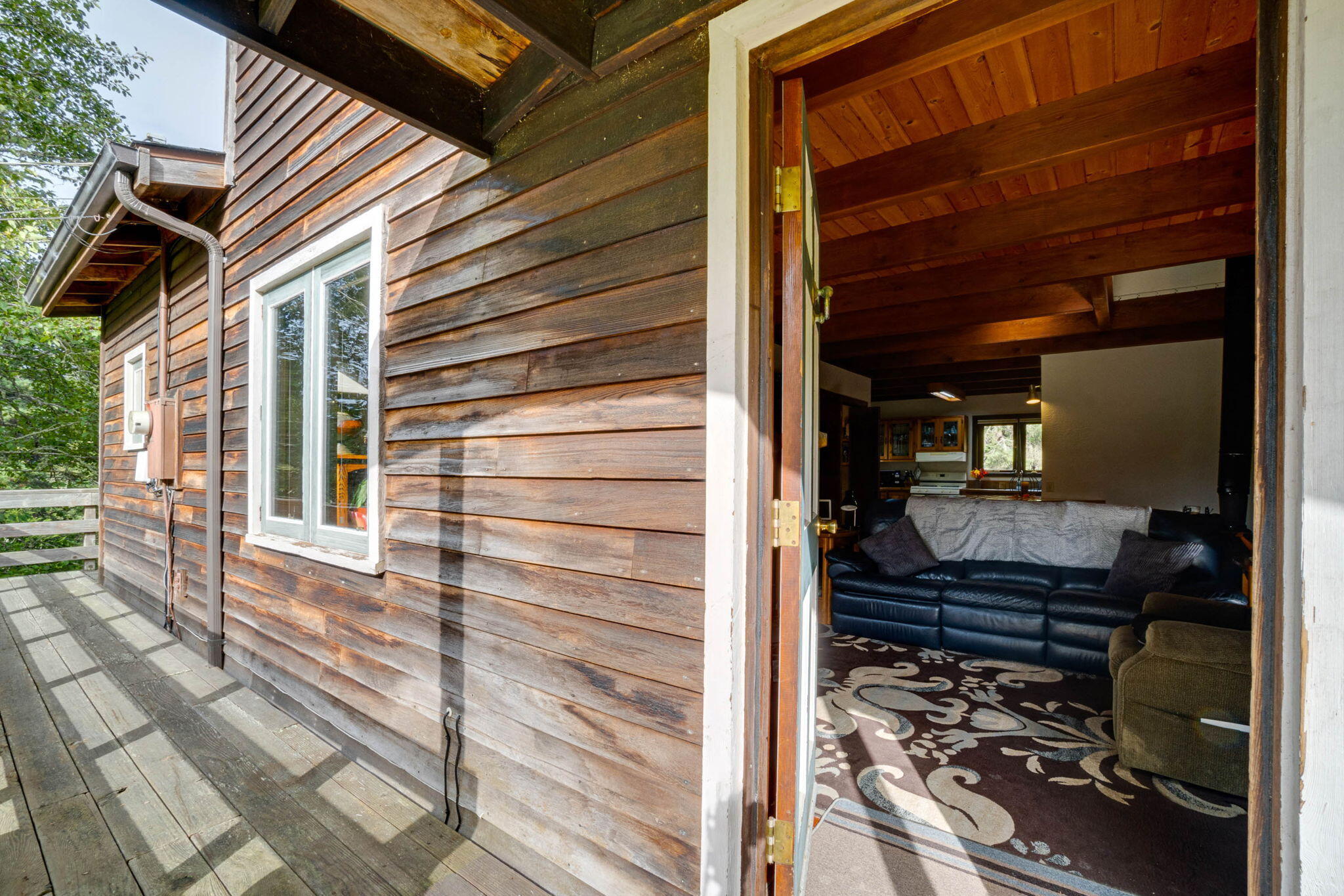 2557 Skyline Drive