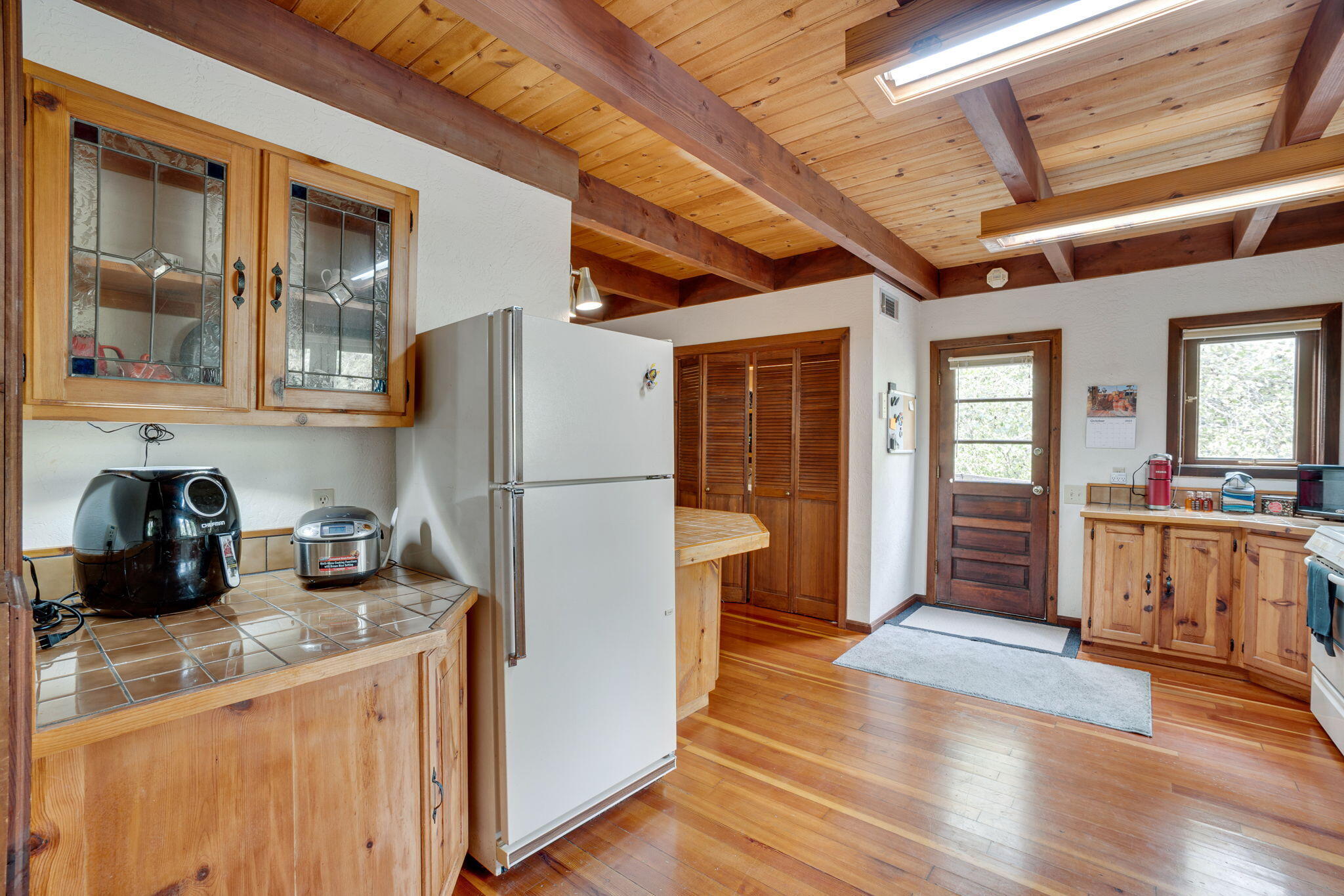 2557 Skyline Drive