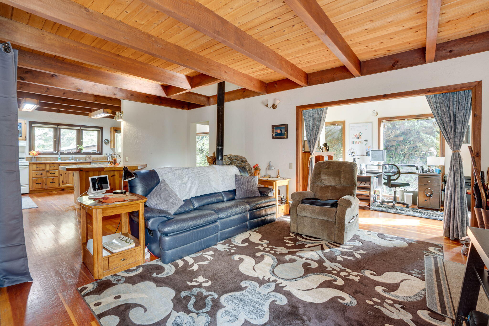 2557 Skyline Drive