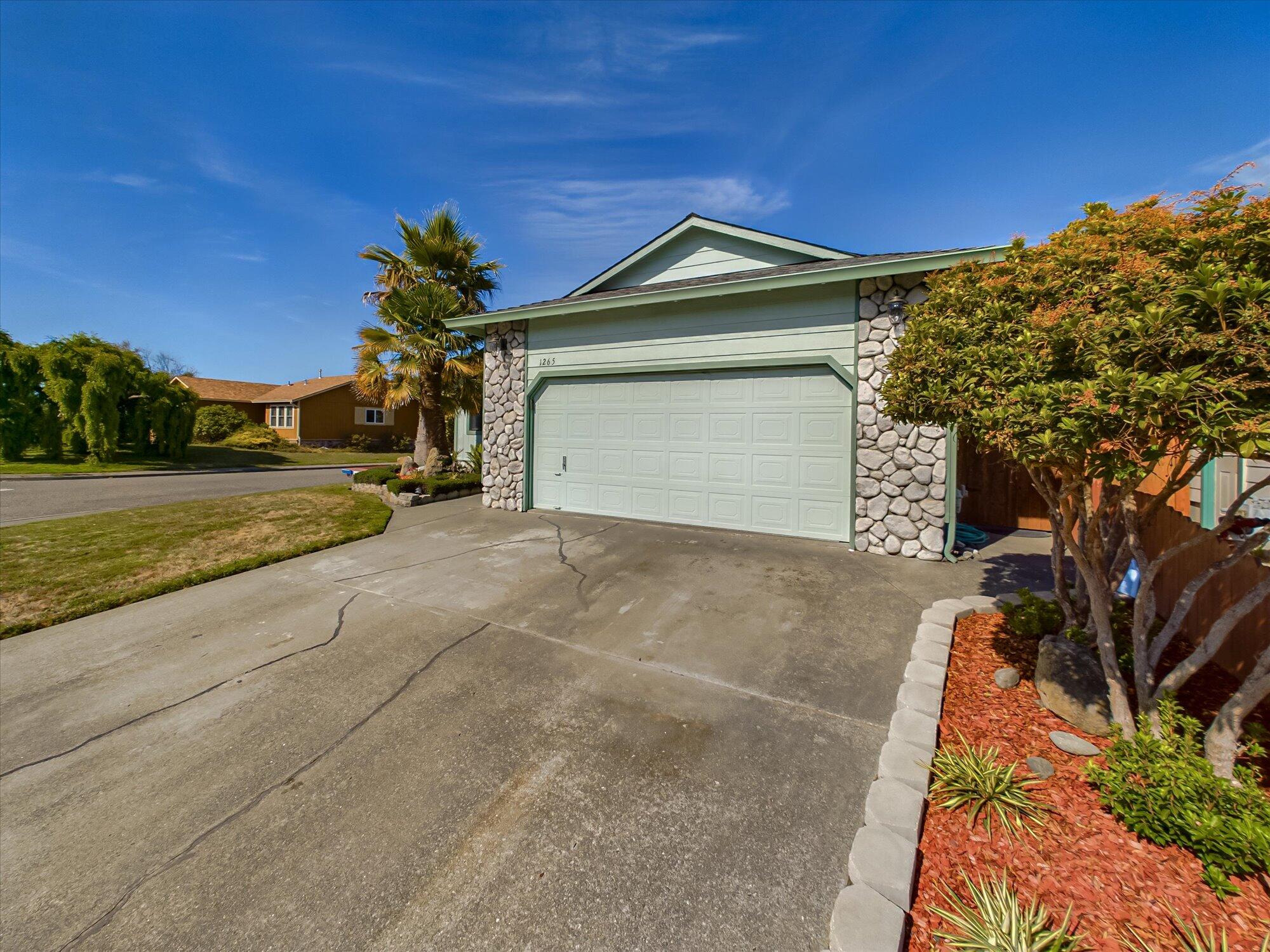 1265 Winchester Avenue, McKinleyville