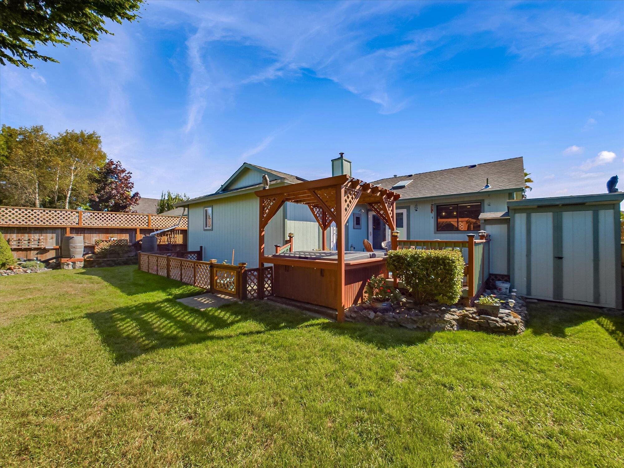 1265 Winchester Avenue, McKinleyville