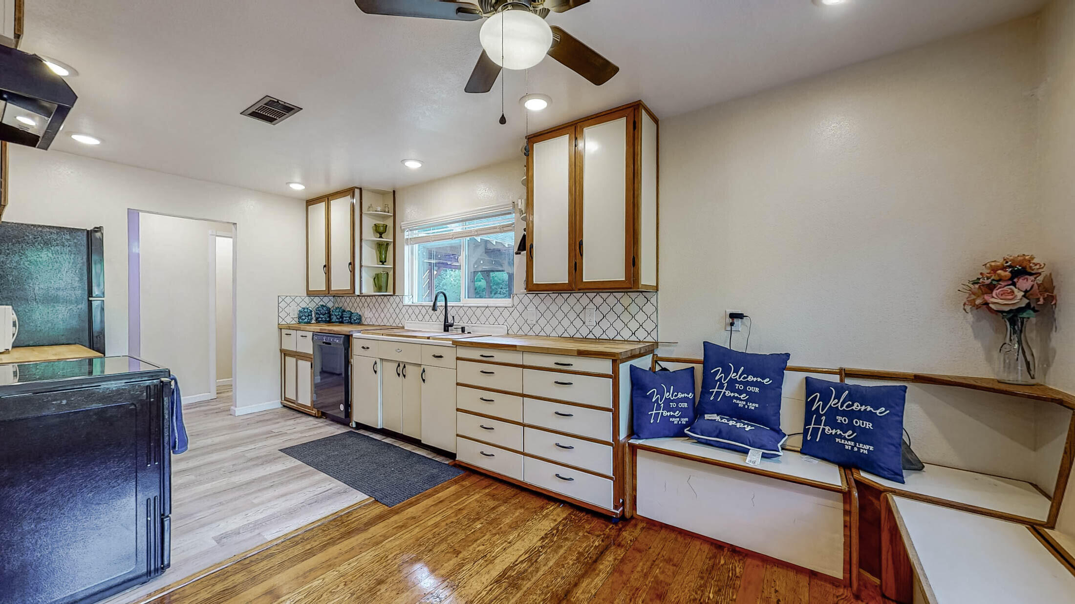 1801 Salyer Loop Road