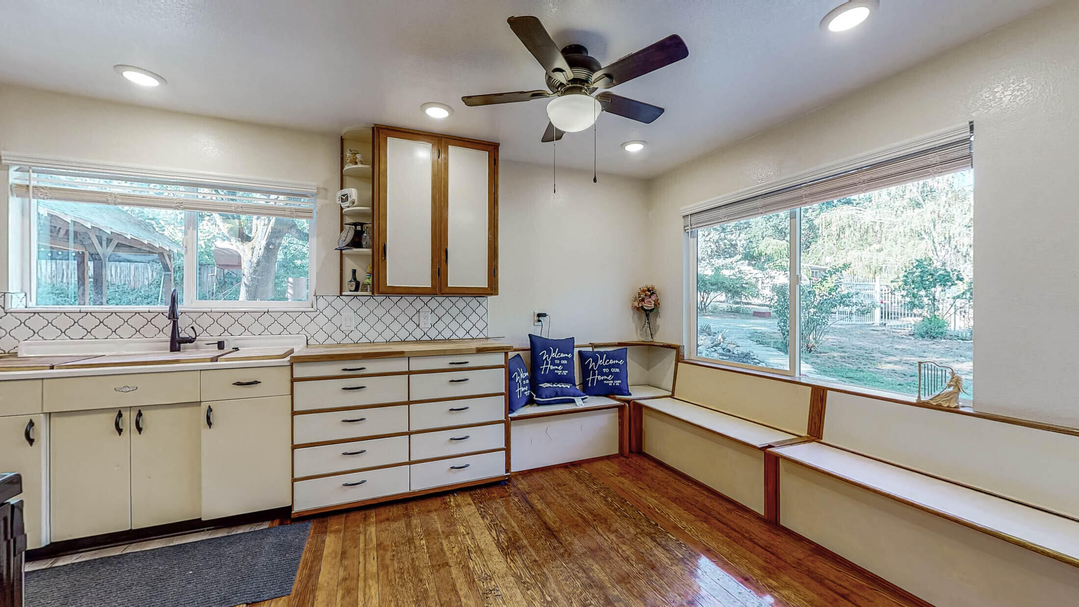 1801 Salyer Loop Road