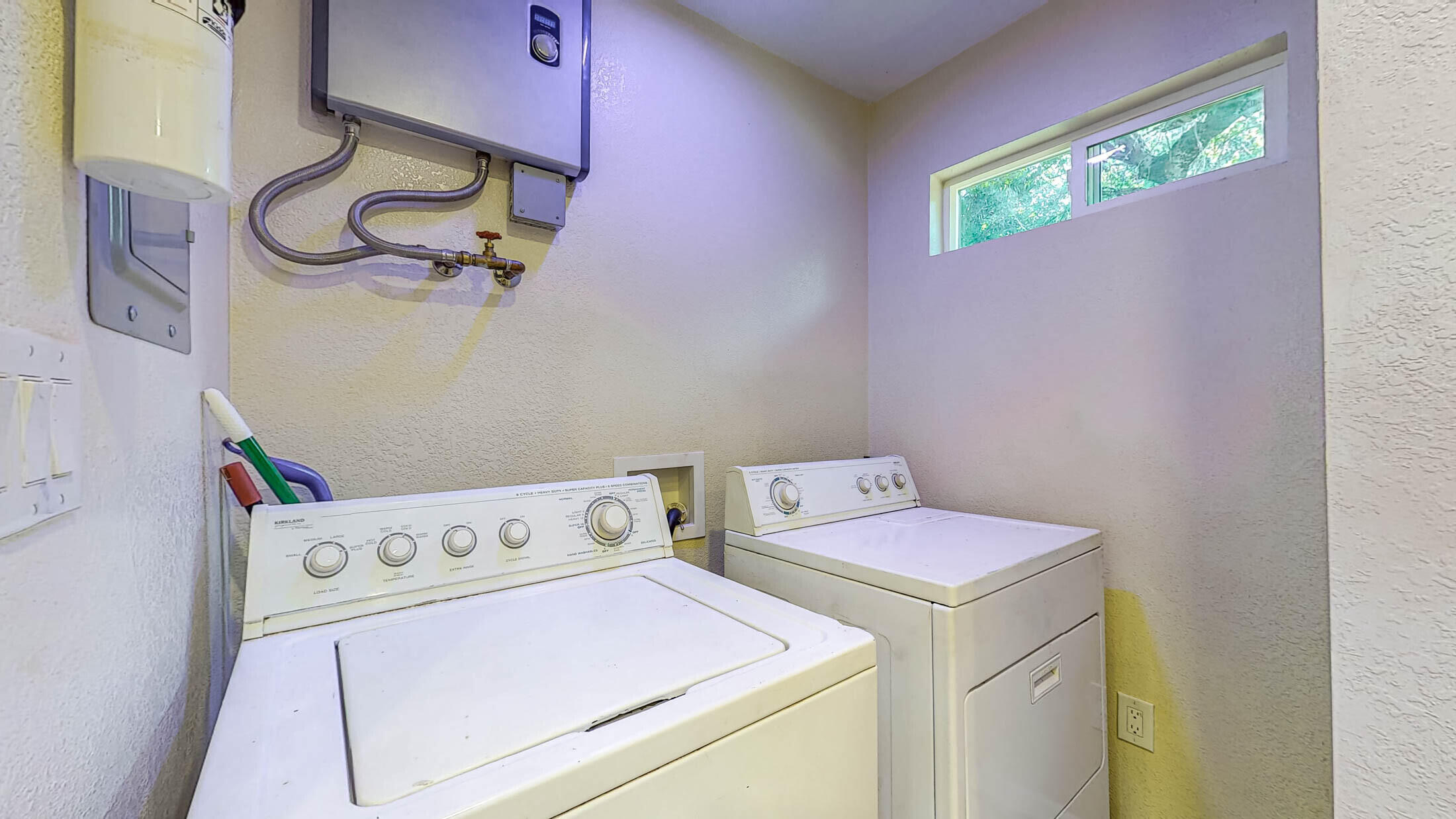 1801 Salyer Loop Road
