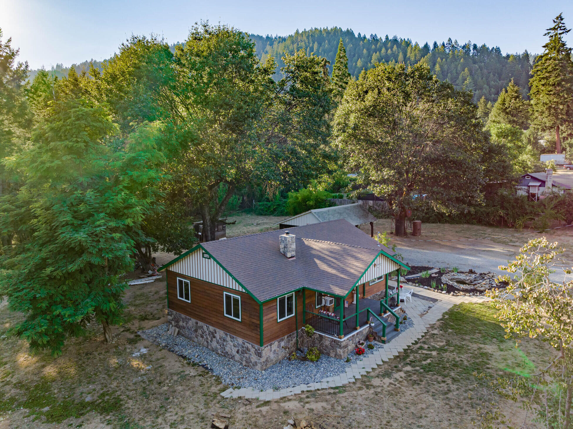 1801 Salyer Loop Road