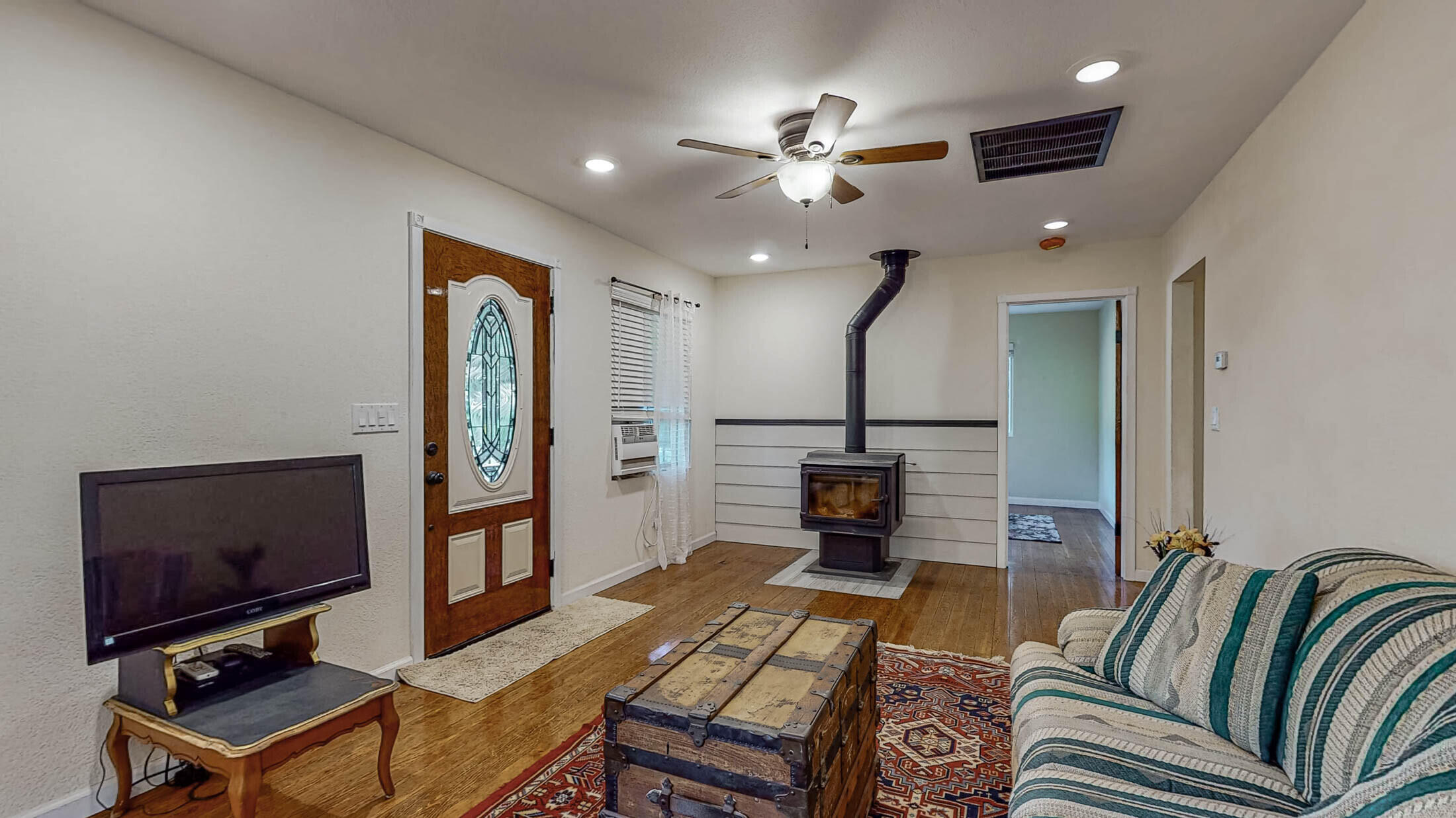 1801 Salyer Loop Road