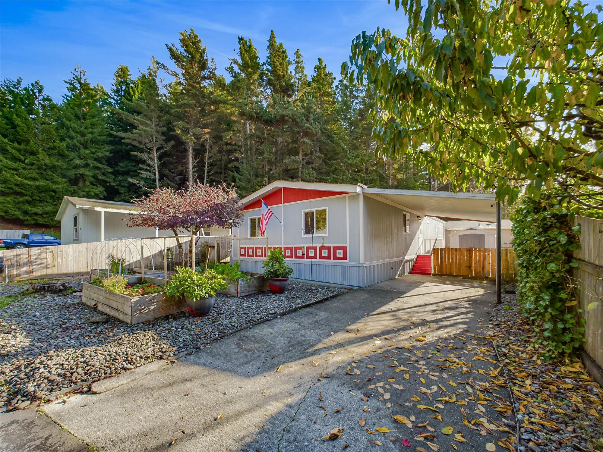 3656 Old Arcata Road, 61