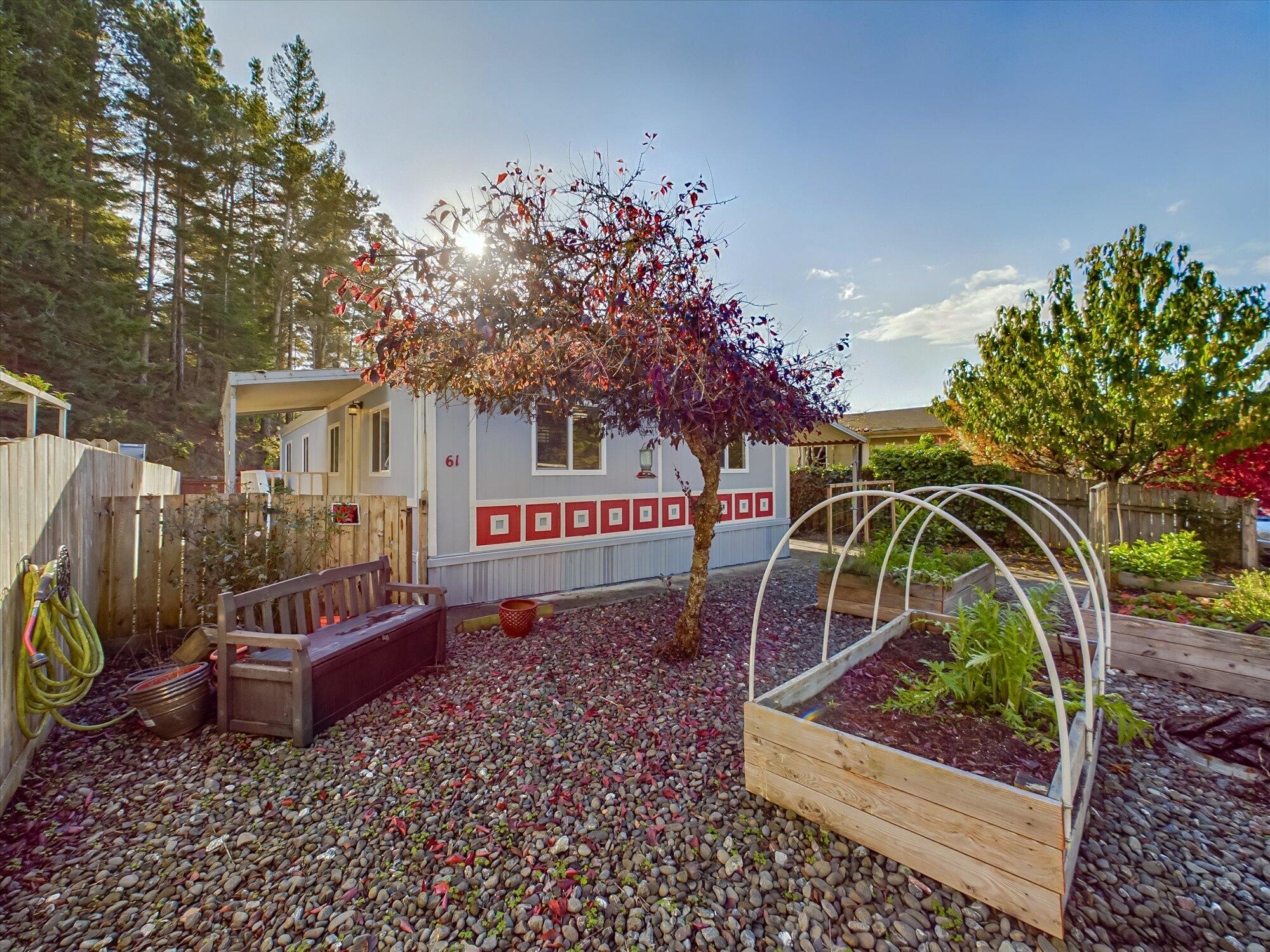 3656 Old Arcata Road, 61