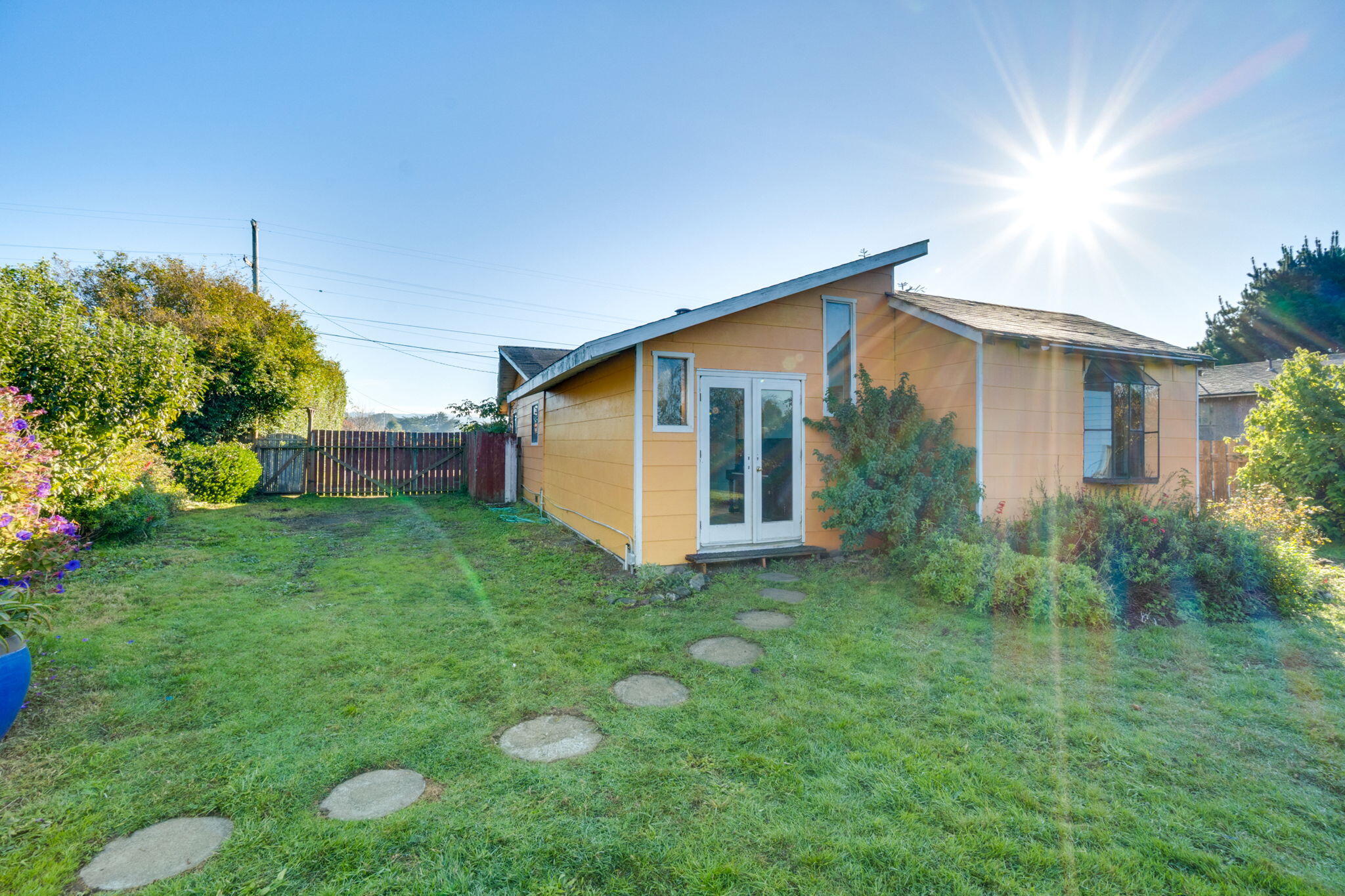 1700 Bird Avenue, McKinleyville
