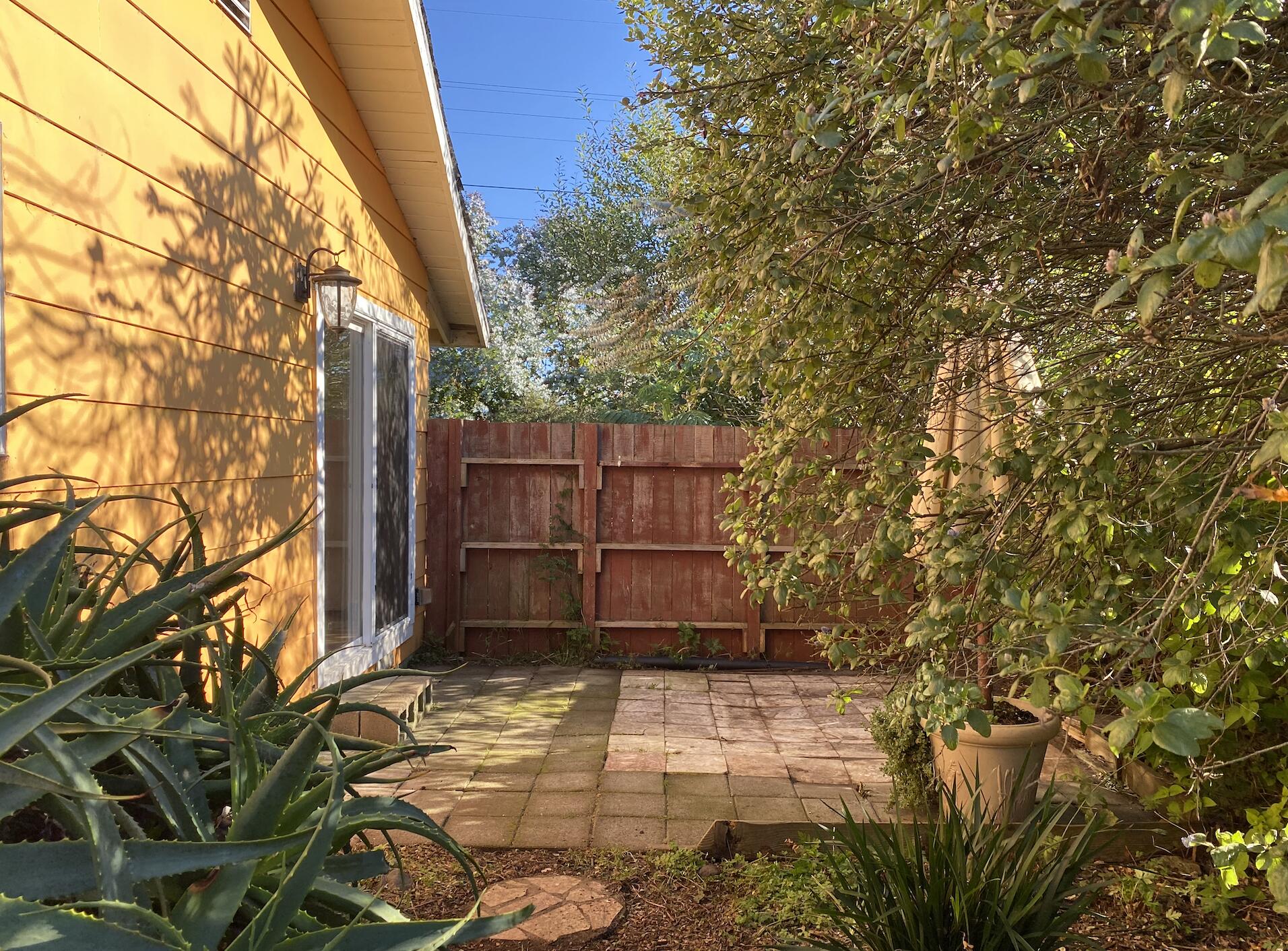 1700 Bird Avenue, McKinleyville