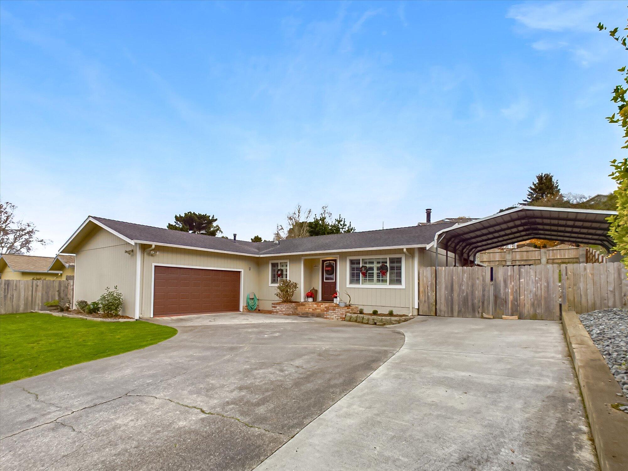 6861 London Drive
