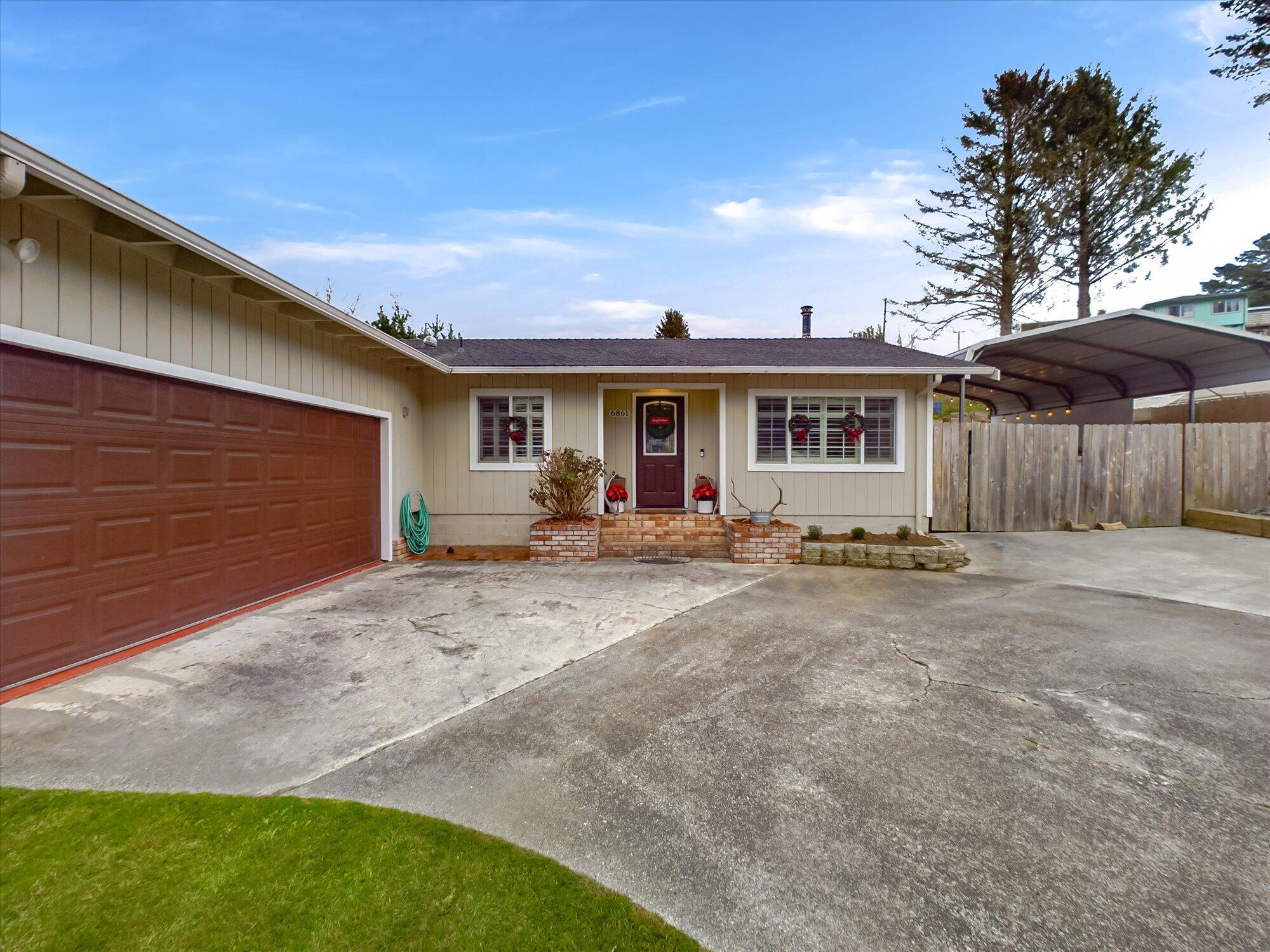 6861 London Drive