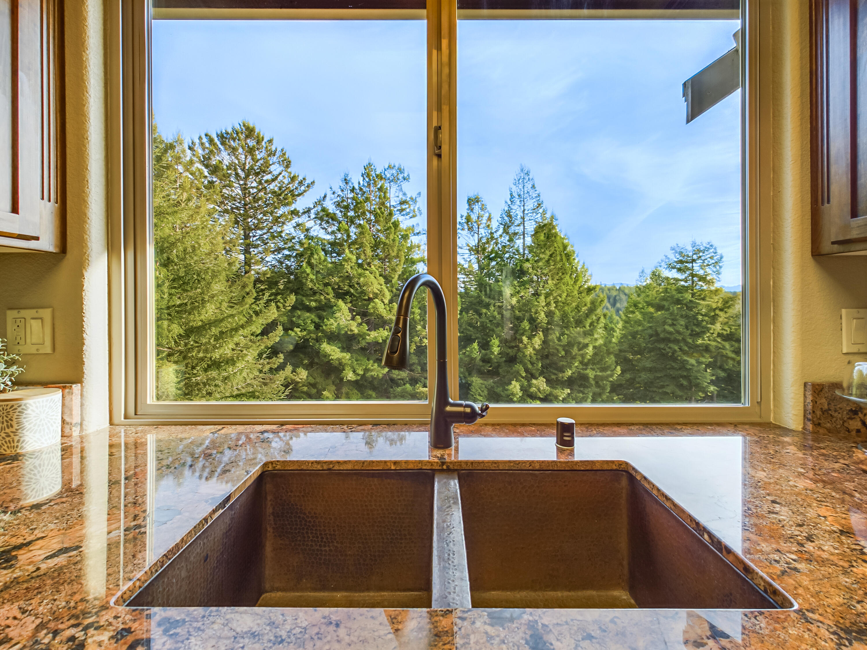 2221 Briarwood Circle