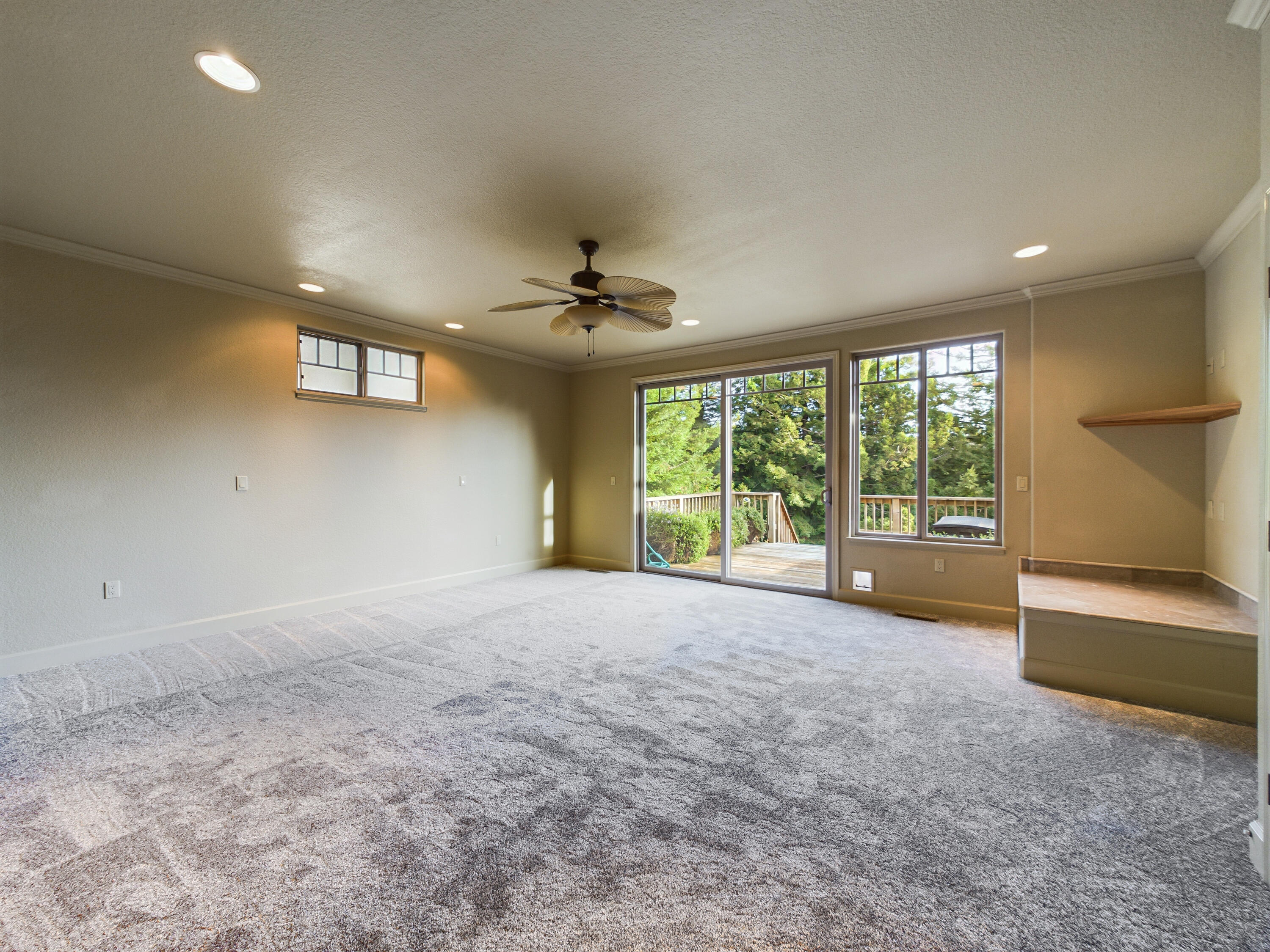 2221 Briarwood Circle