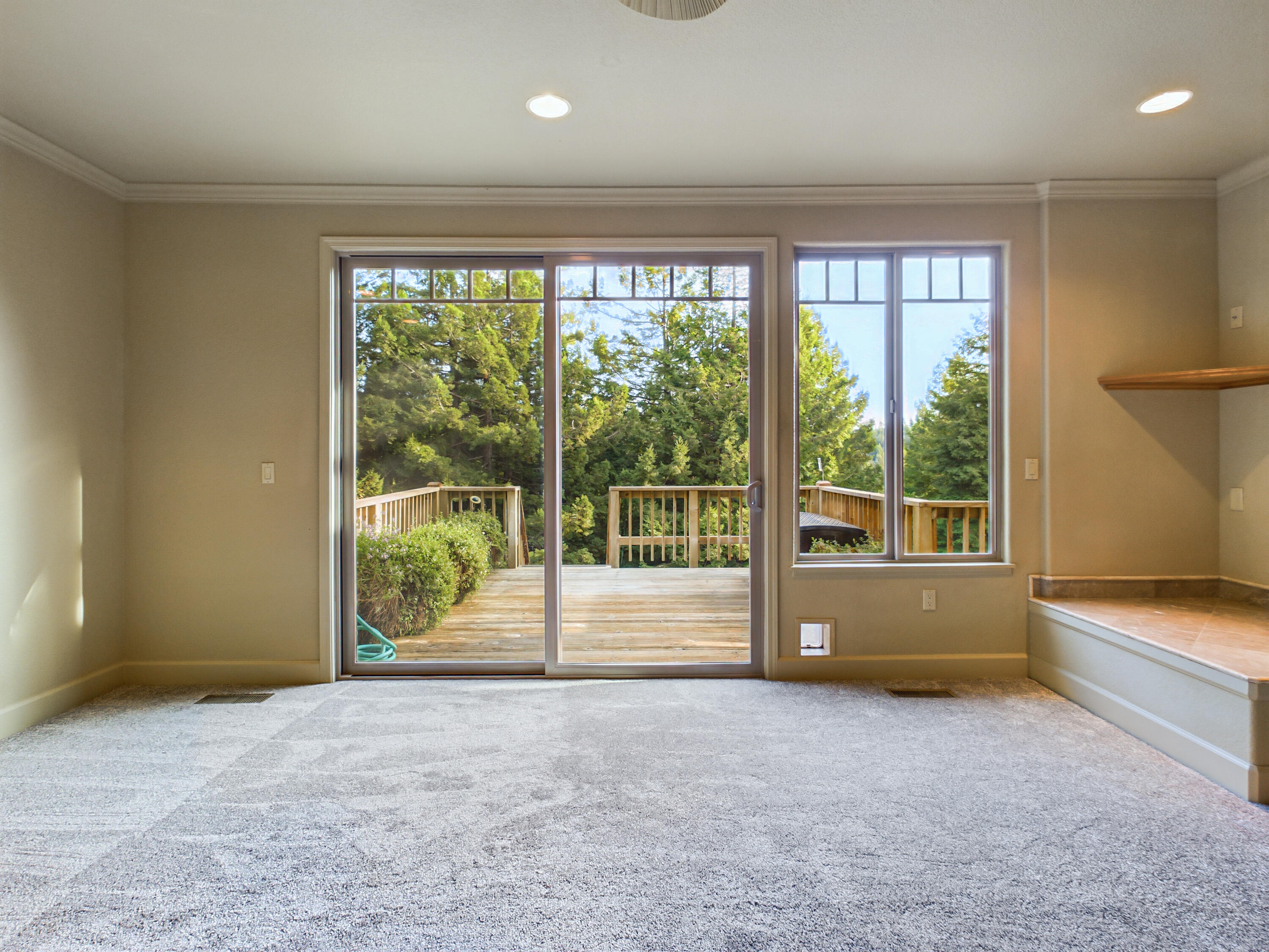 2221 Briarwood Circle