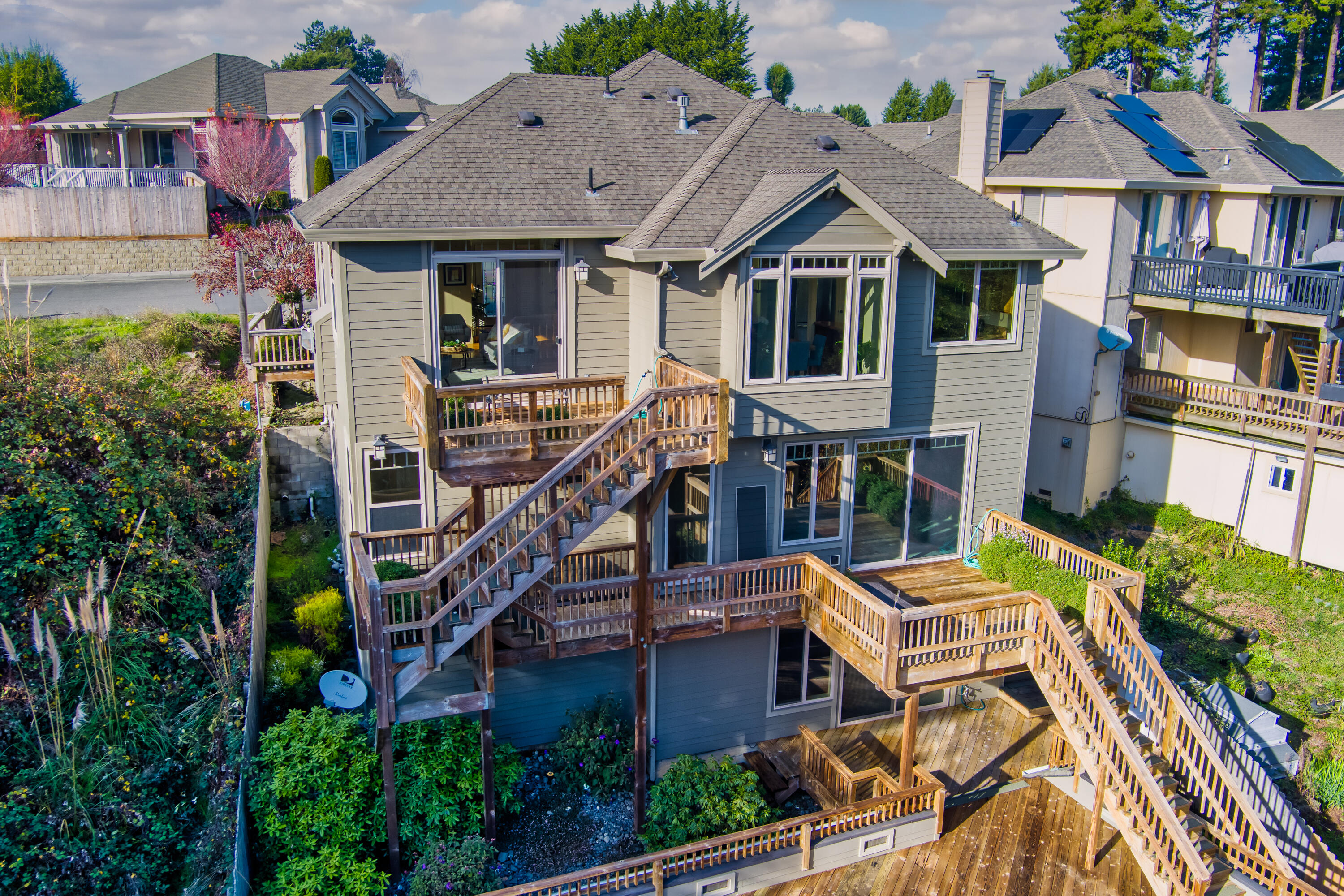 2221 Briarwood Circle