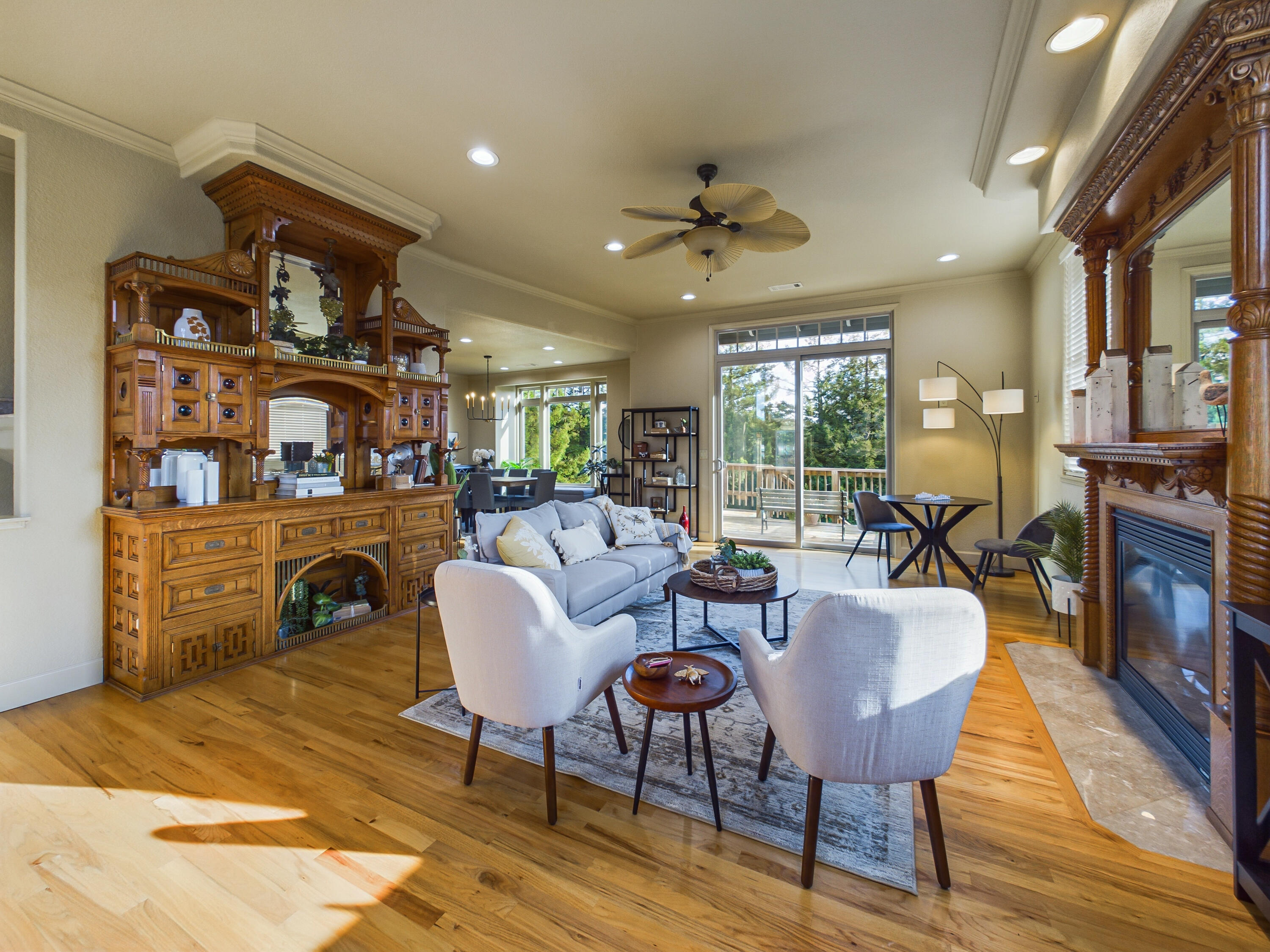 2221 Briarwood Circle