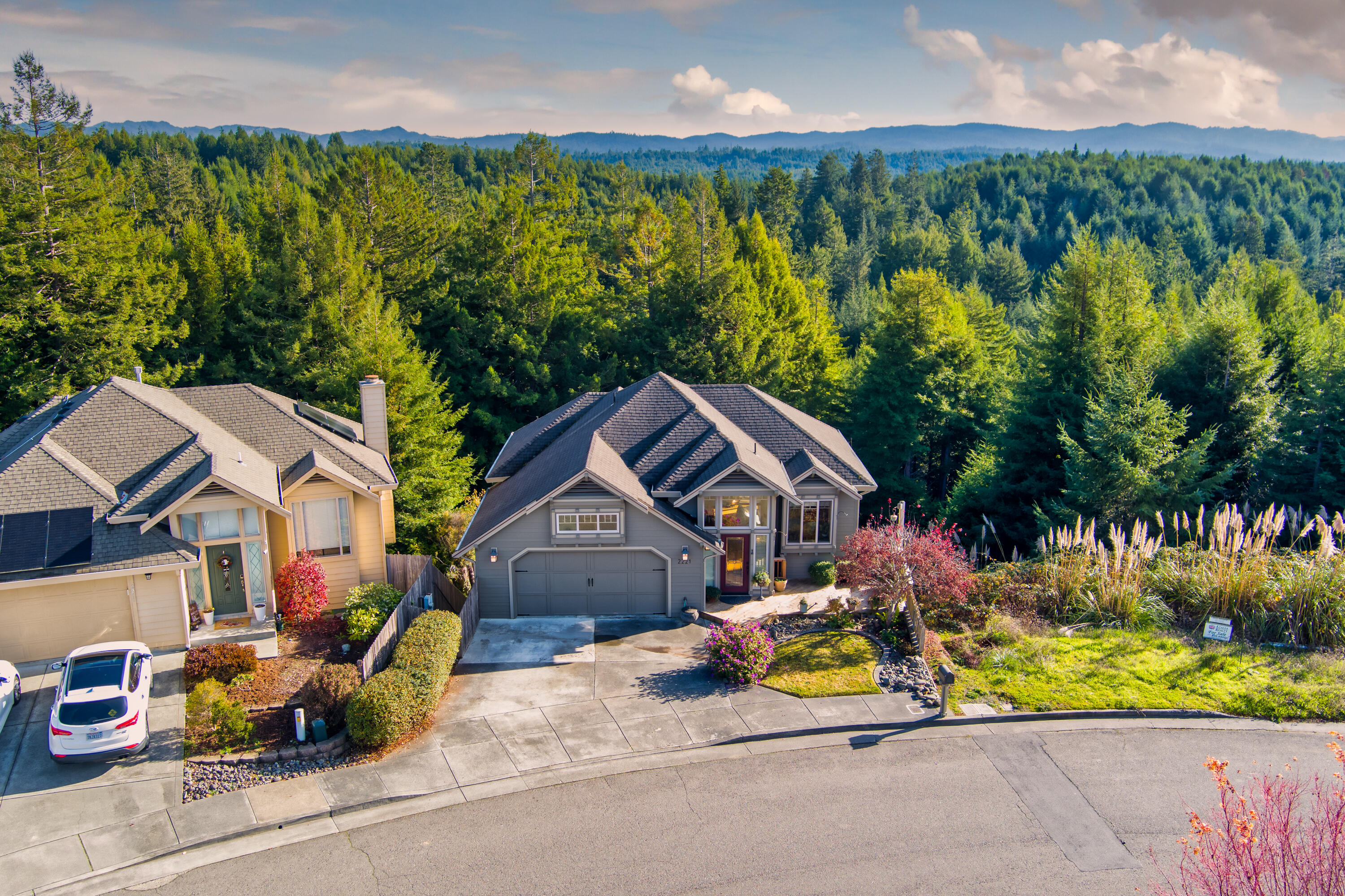 2221 Briarwood Circle