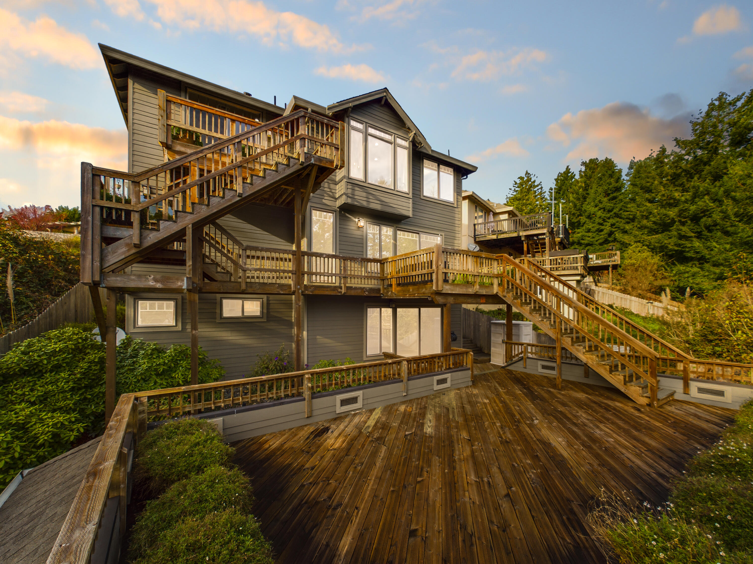 2221 Briarwood Circle