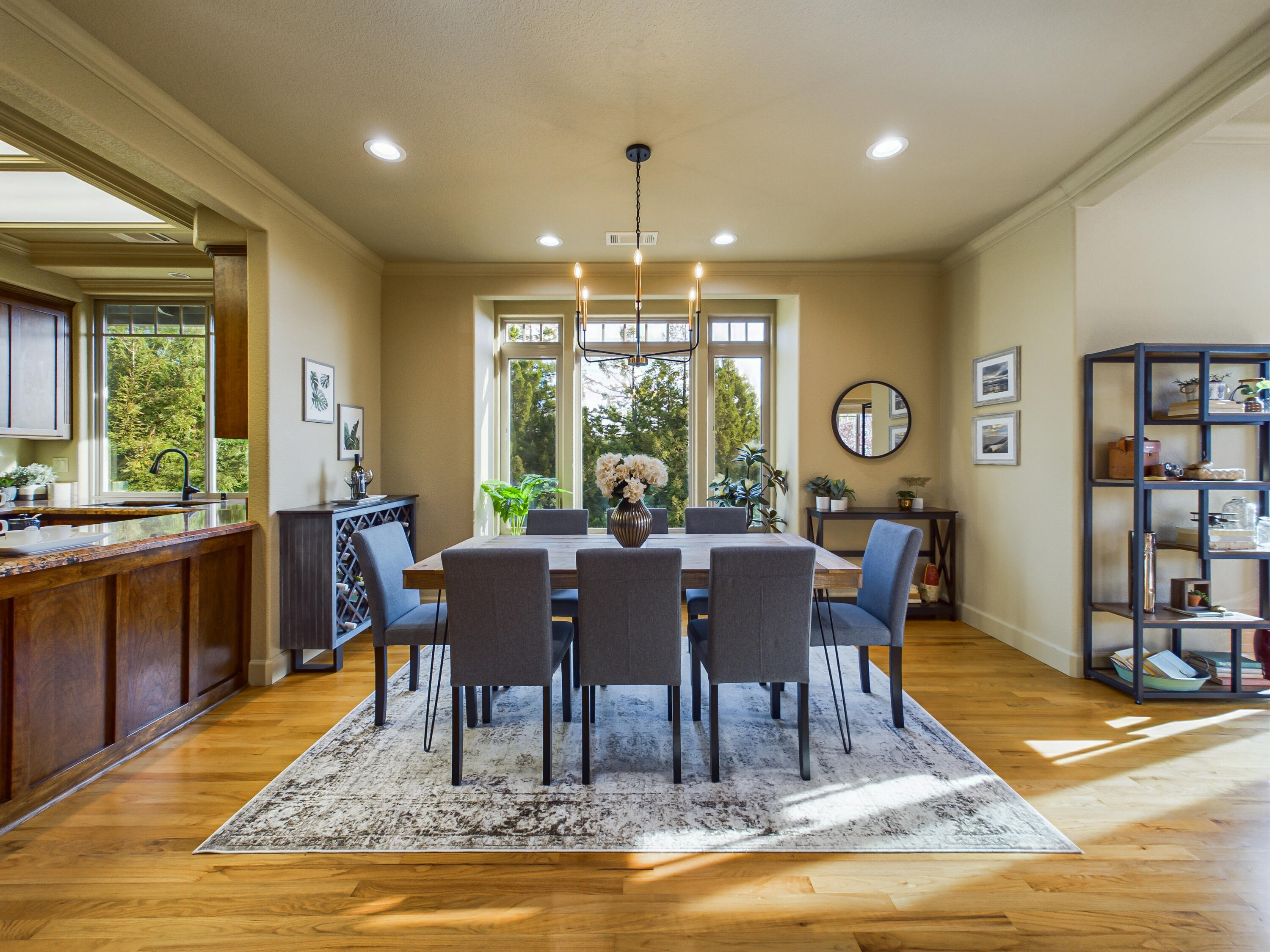2221 Briarwood Circle