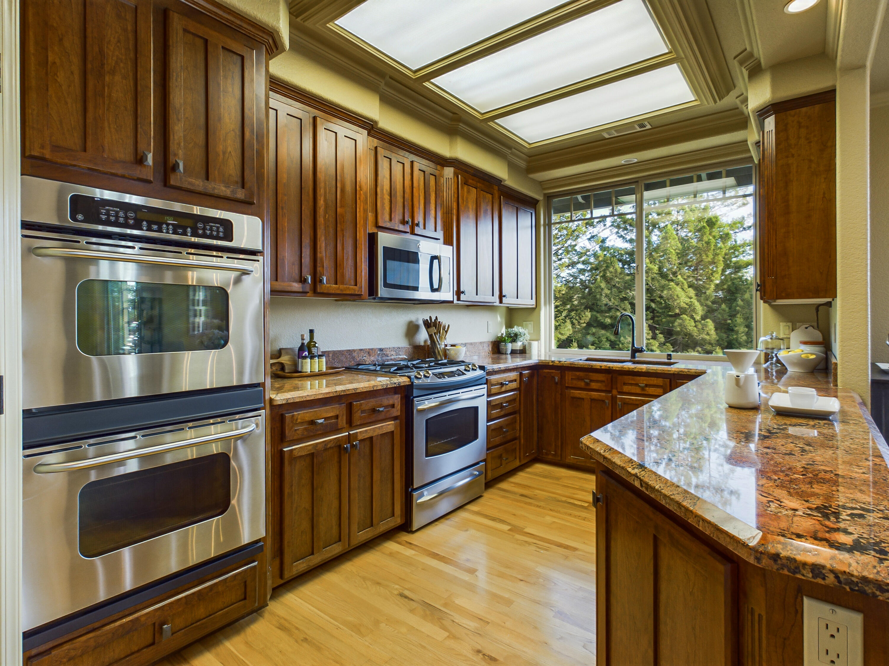 2221 Briarwood Circle